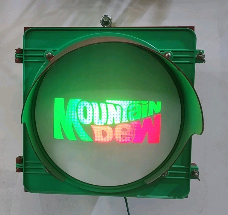 MOUNTIAN DEW MANCAVE LIGHT