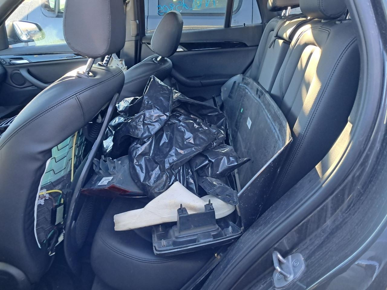 X1 2020 Glove Box 4899117