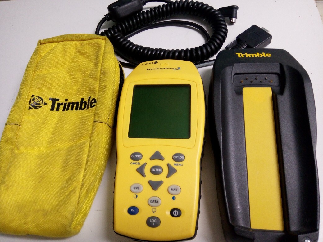 Trimble GeoExplorer 3 GPS Data Collector 38376-00 Base 38604-00 (w/Data Cable)