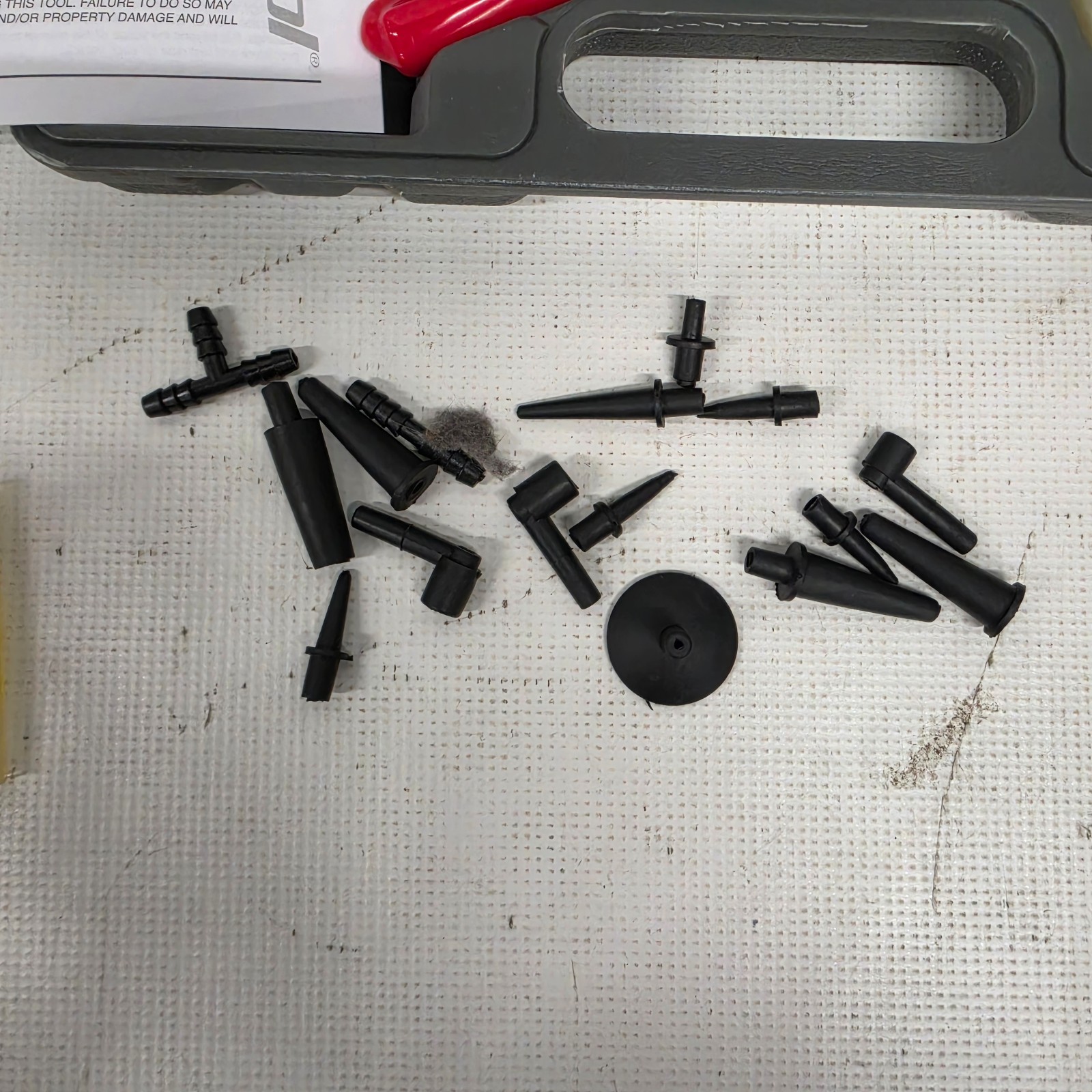 Performance Tool Vacuum Pump/Brake Bleeding Kit W89727