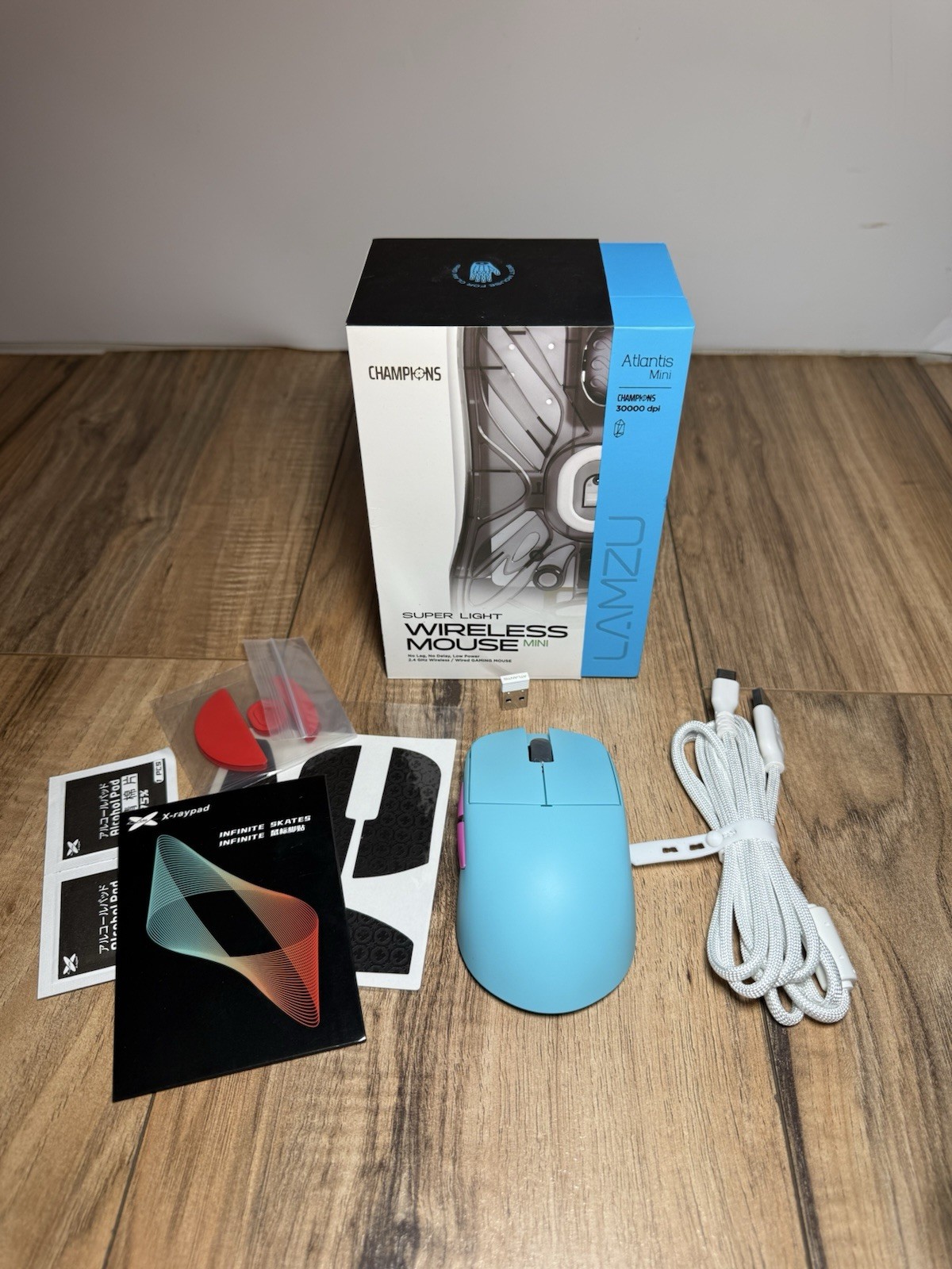 Lamzu Atlantis Mini 4K Wireless Gaming Mouse – 30k DPI – Super Light Miami Blue