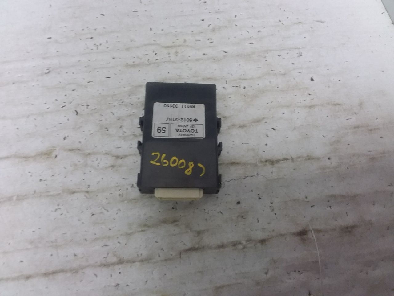 Network Gateway Control Module Fits 14-15 LEXUS ES300H 89111-33110