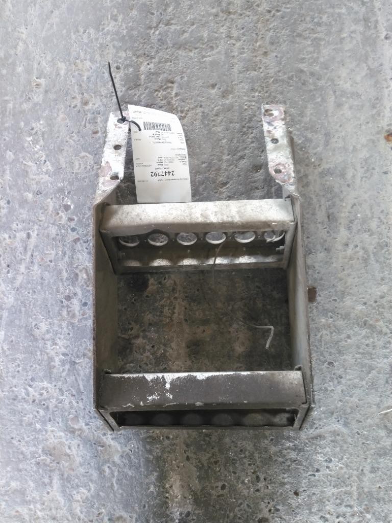 Replaces 2003 WESTERN STAR 4900 FRAME STEP , MN