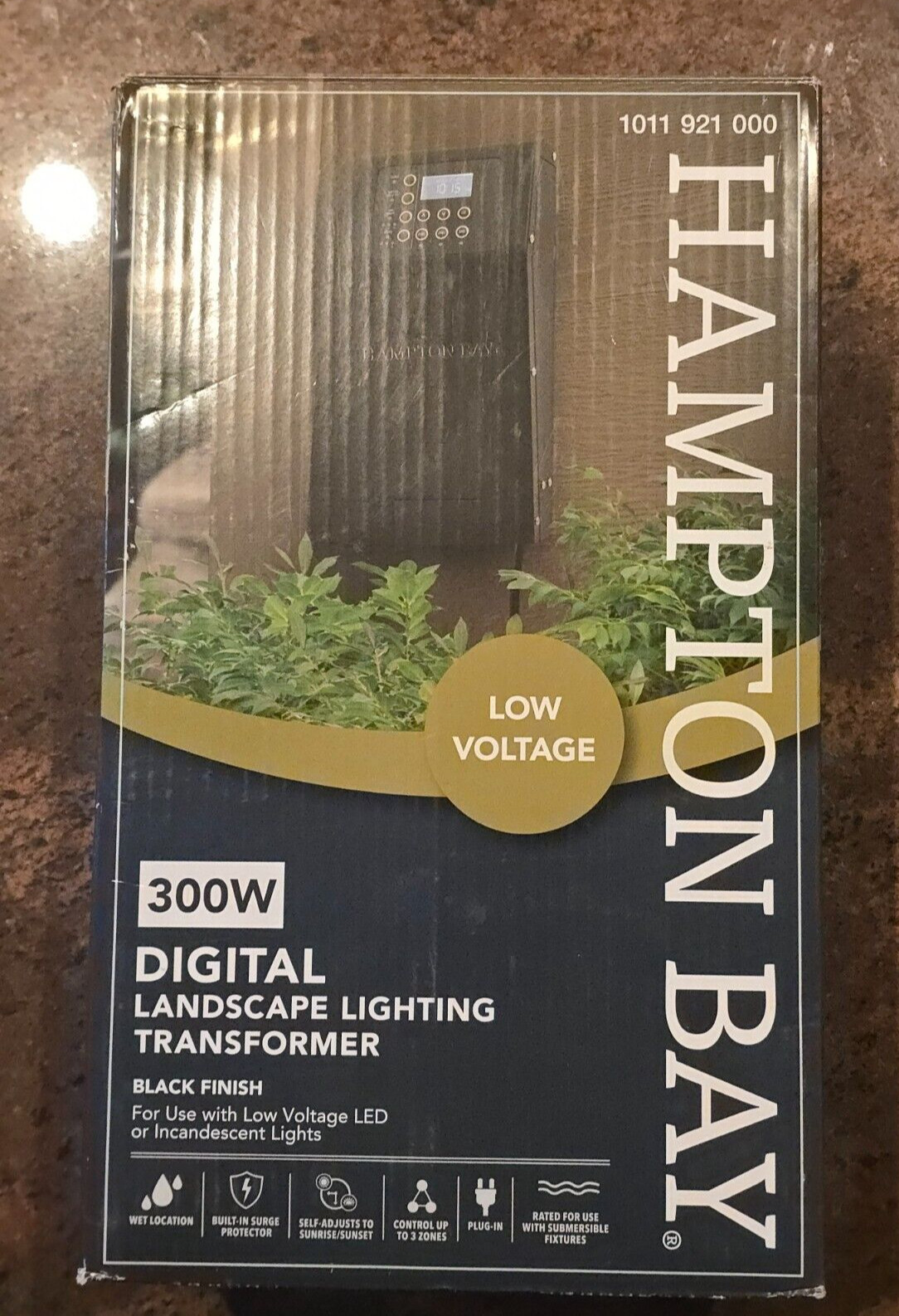 Hampton Bay ER-300-1215-AL Low Voltage 300W 3 Channel Landscape Transformer