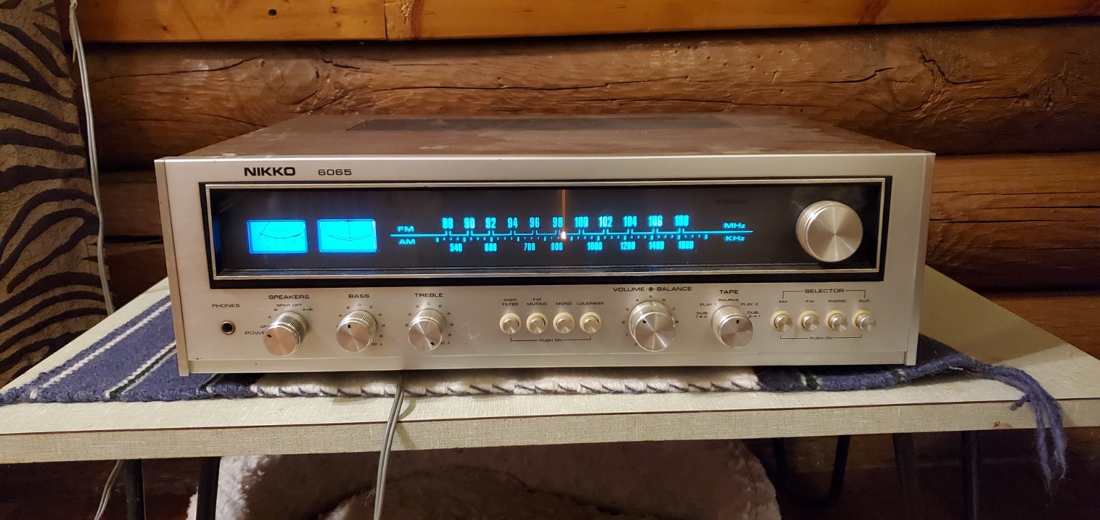 NIKKO 6065 AM/FM Stereo Receiver Wood Cabinet Made In Japan Tested Working