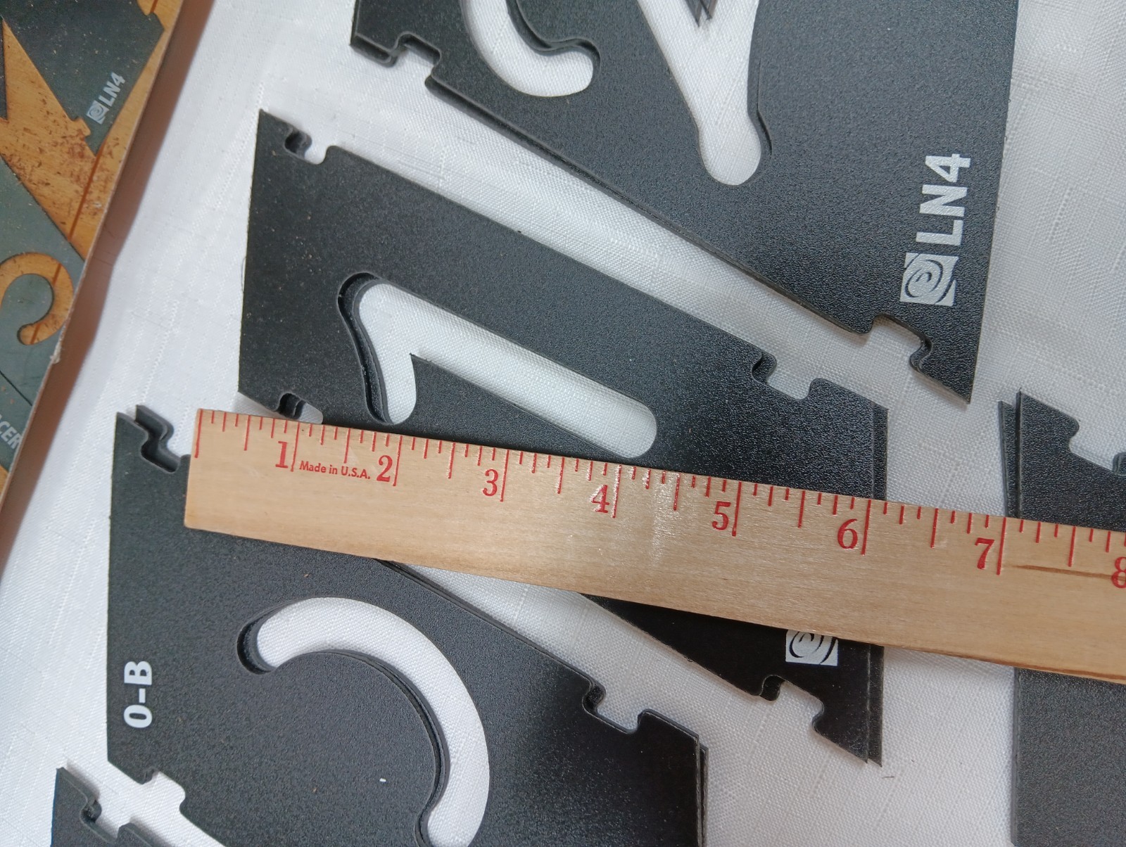 Rockler Interlock Signmaker’s Templates Script Font Number Kit