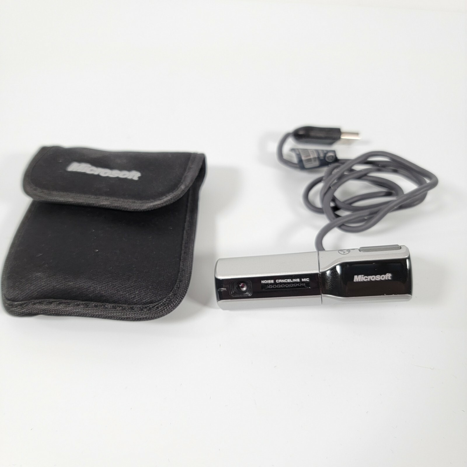 Microsoft LifeCam NX-3000 USB Webcam with Noise Cancelling Microphone & Case