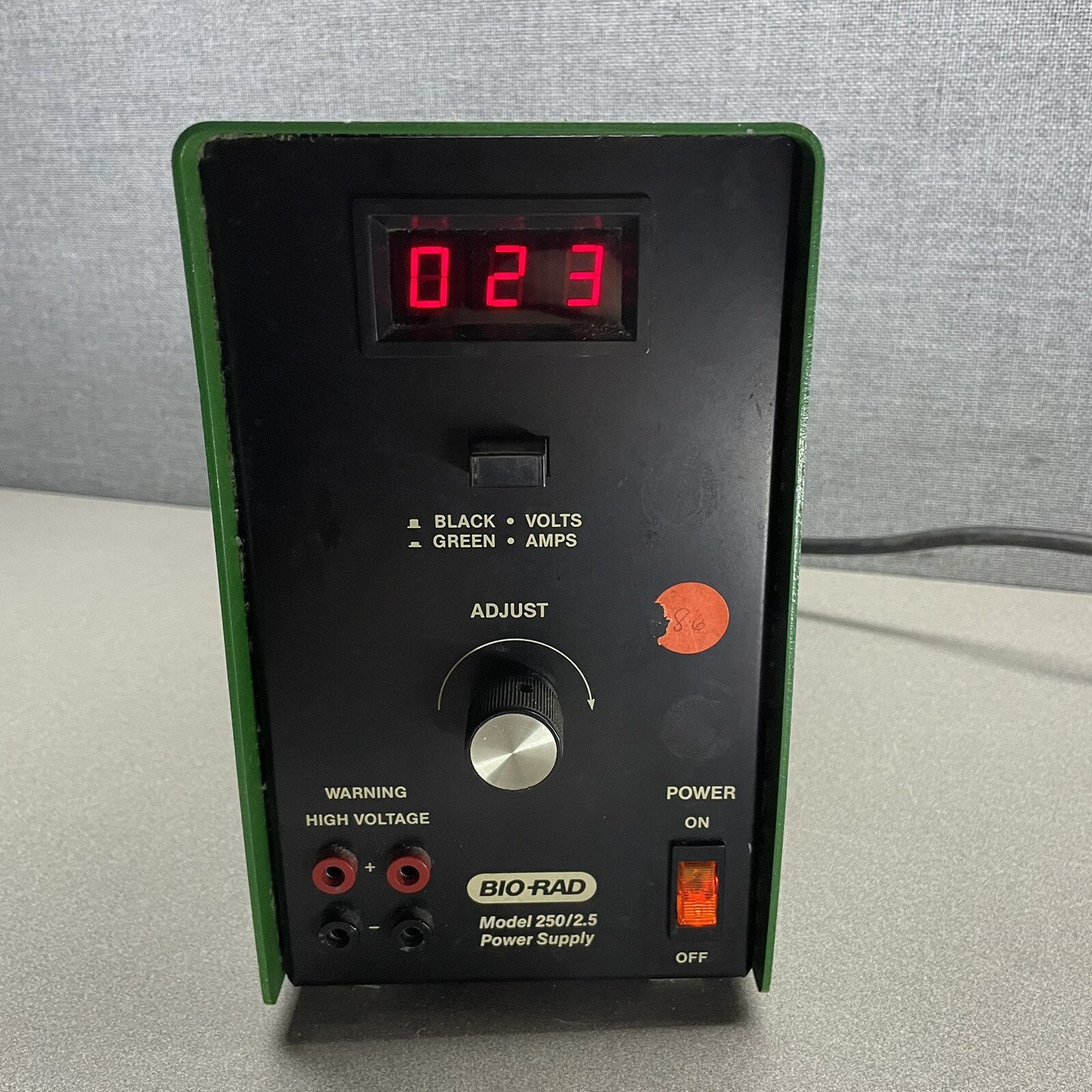 BIO-RAD MODEL 250/2.5 POWER SUPPLY - Powers On - Untested