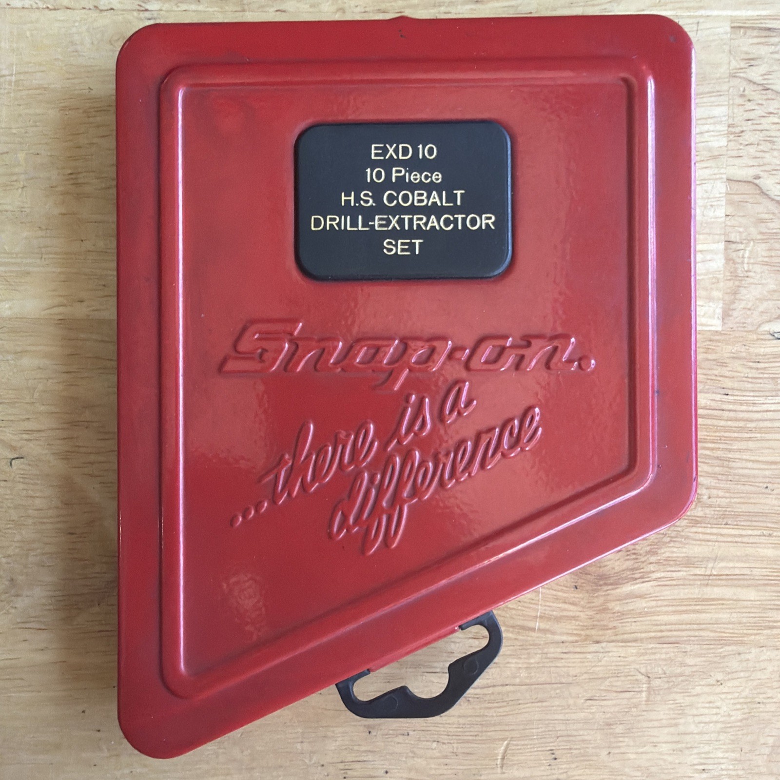 Snap On Tools H.S. Cobalt Drill Extractor Set Red Metal Case ONLY EXD10 USA