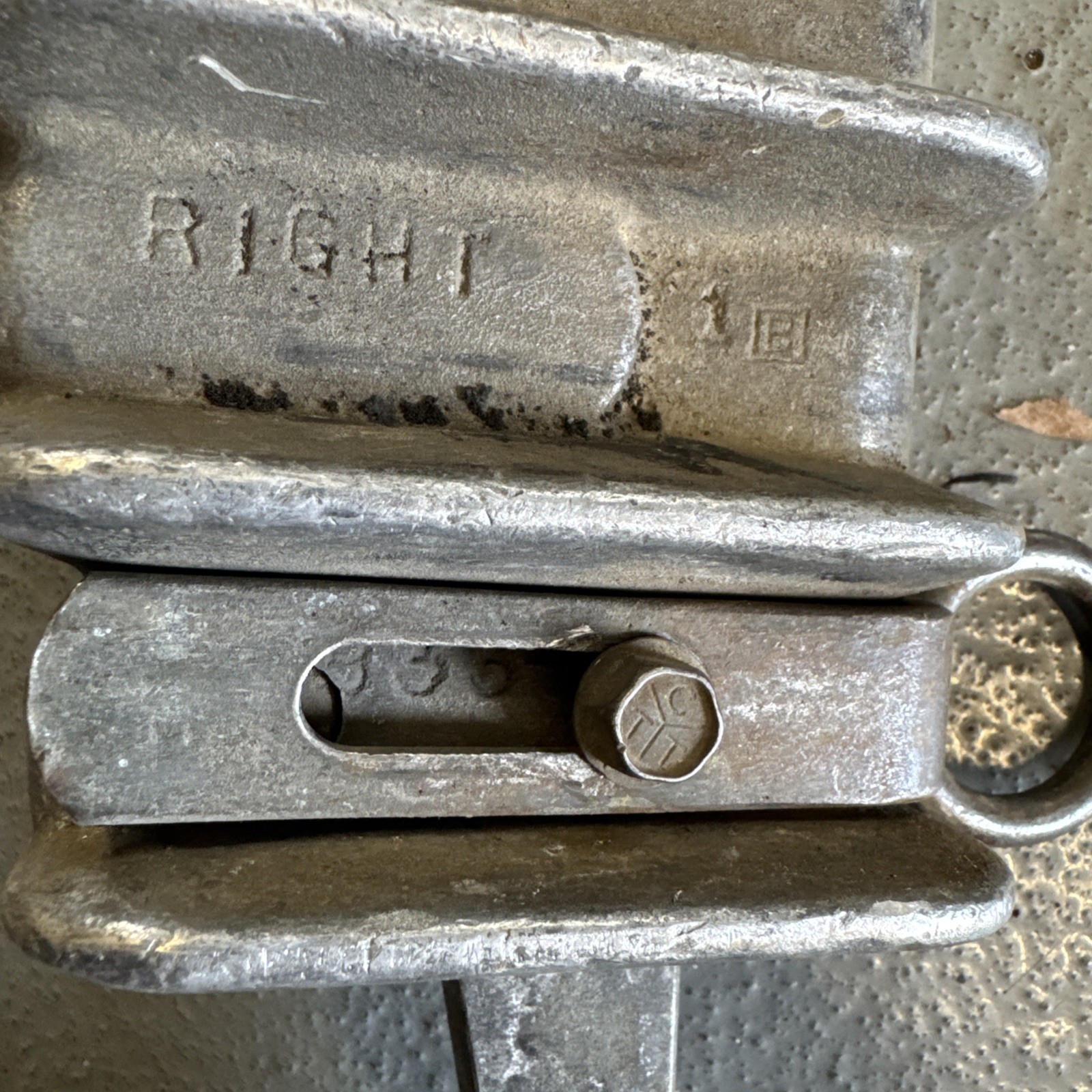 I lineman wire grips Kearney
