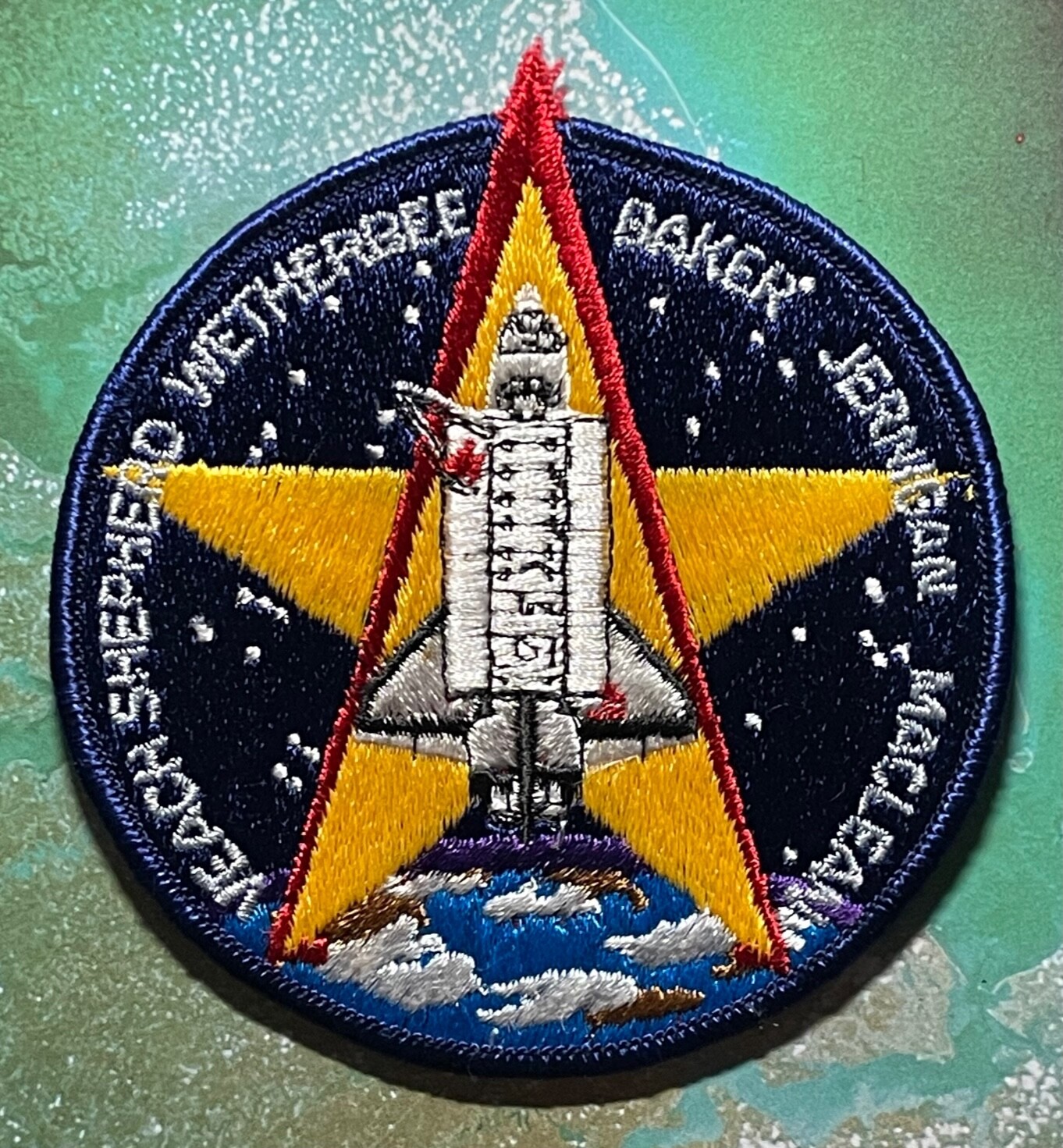 STS-52 SPACE SHUTTLE MISSION CREW DARK-BLUE PATCH