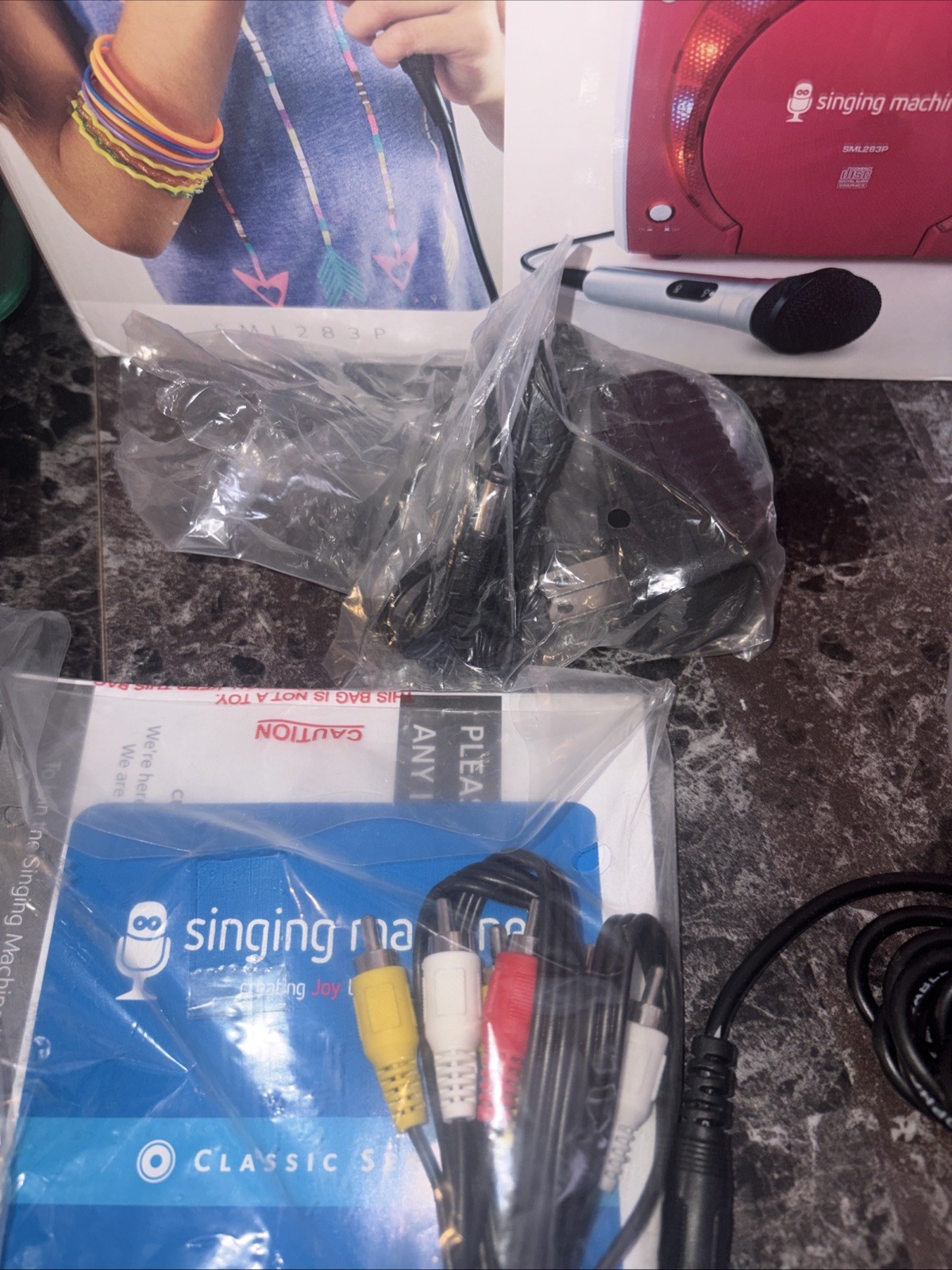 Singing Machine SML-283P CD+Graphics Portable Karaoke System - Pink
