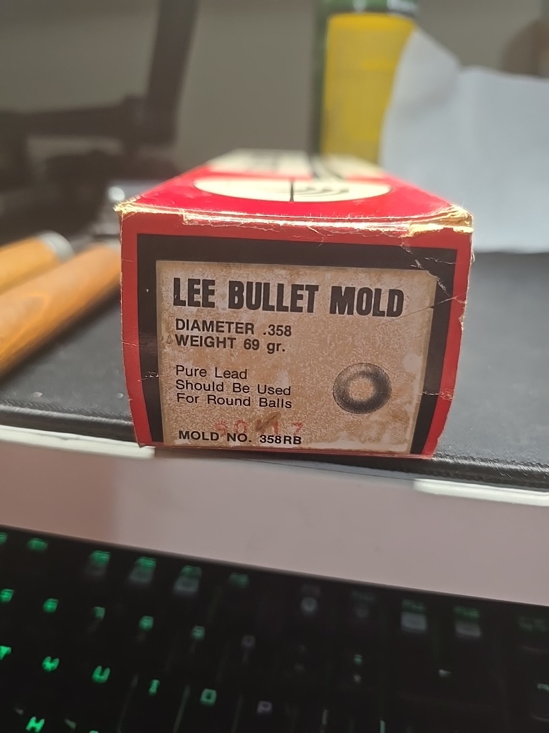 LEE Single Cavity Bullet Mold 90417 .358 Cal 69 gr Round Ball