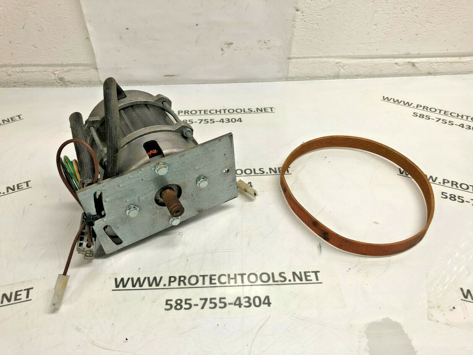 Monofase Coats Wheel Balancer 1175 85008927 Motor V110 HZ 50 Giri 1290 P420