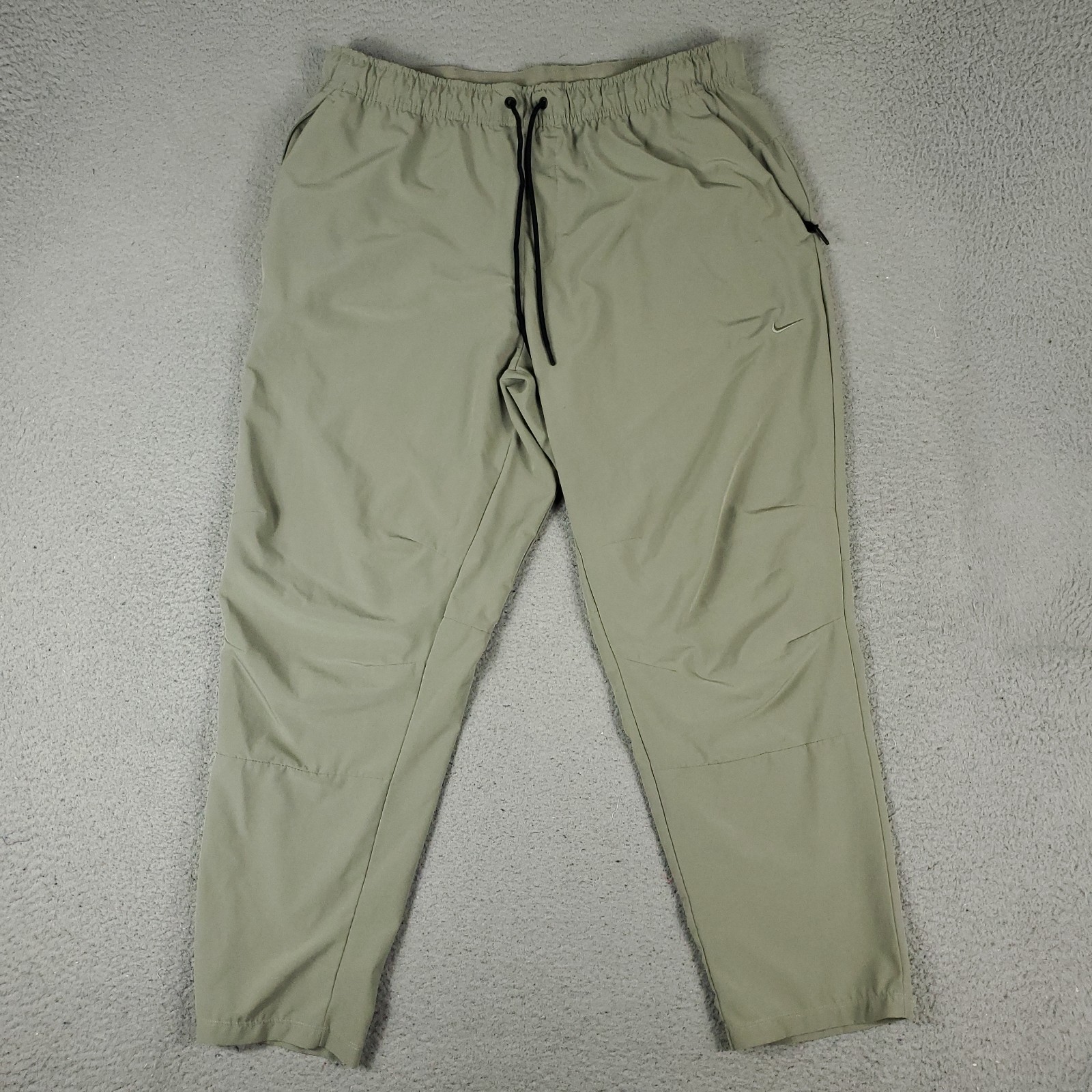 Nike Pants Mens XL Green Lightweight Dri Fit Track Sweatpants Windbreaker *