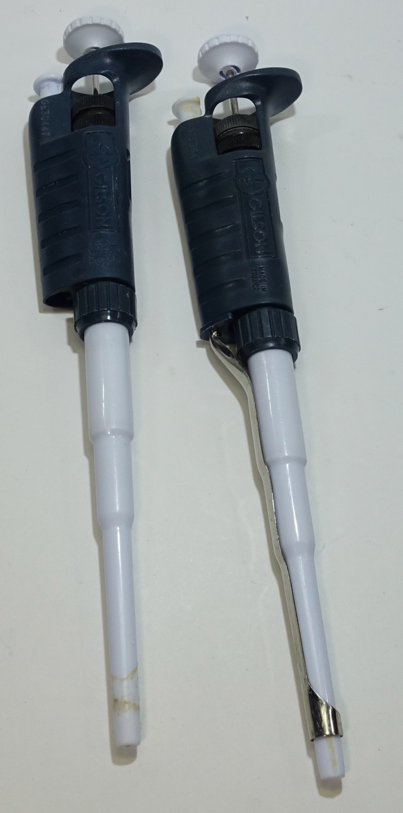 2X Gilson Pipetman P1000 Pipettes, needs calibration and service