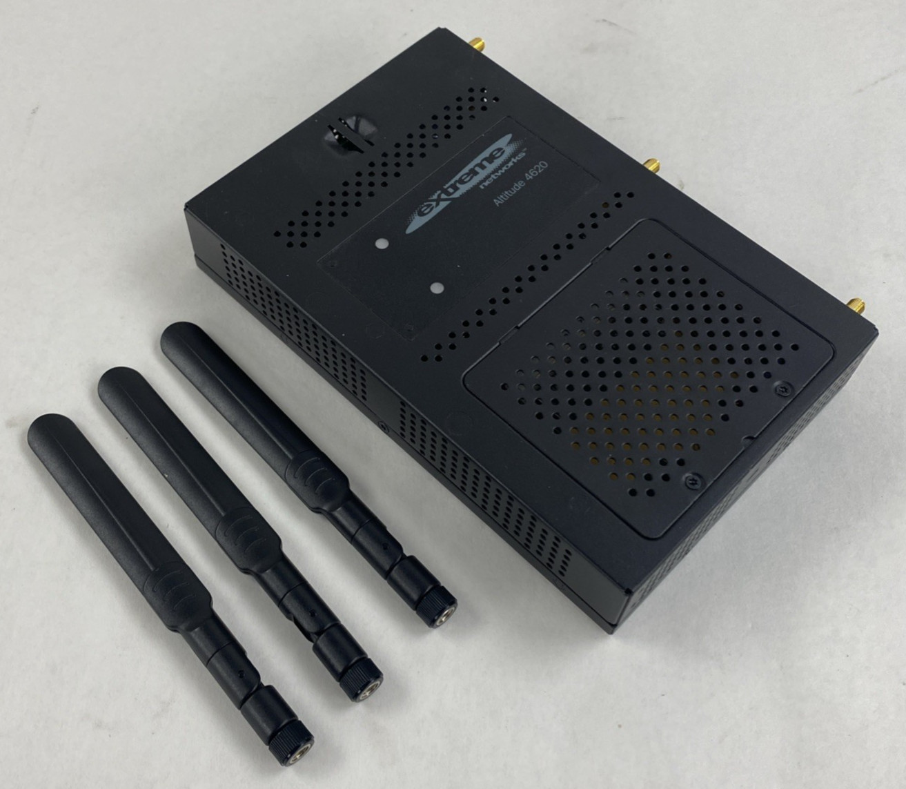 Extreme Networks Altitude 4621 15749 Wireless Access Point