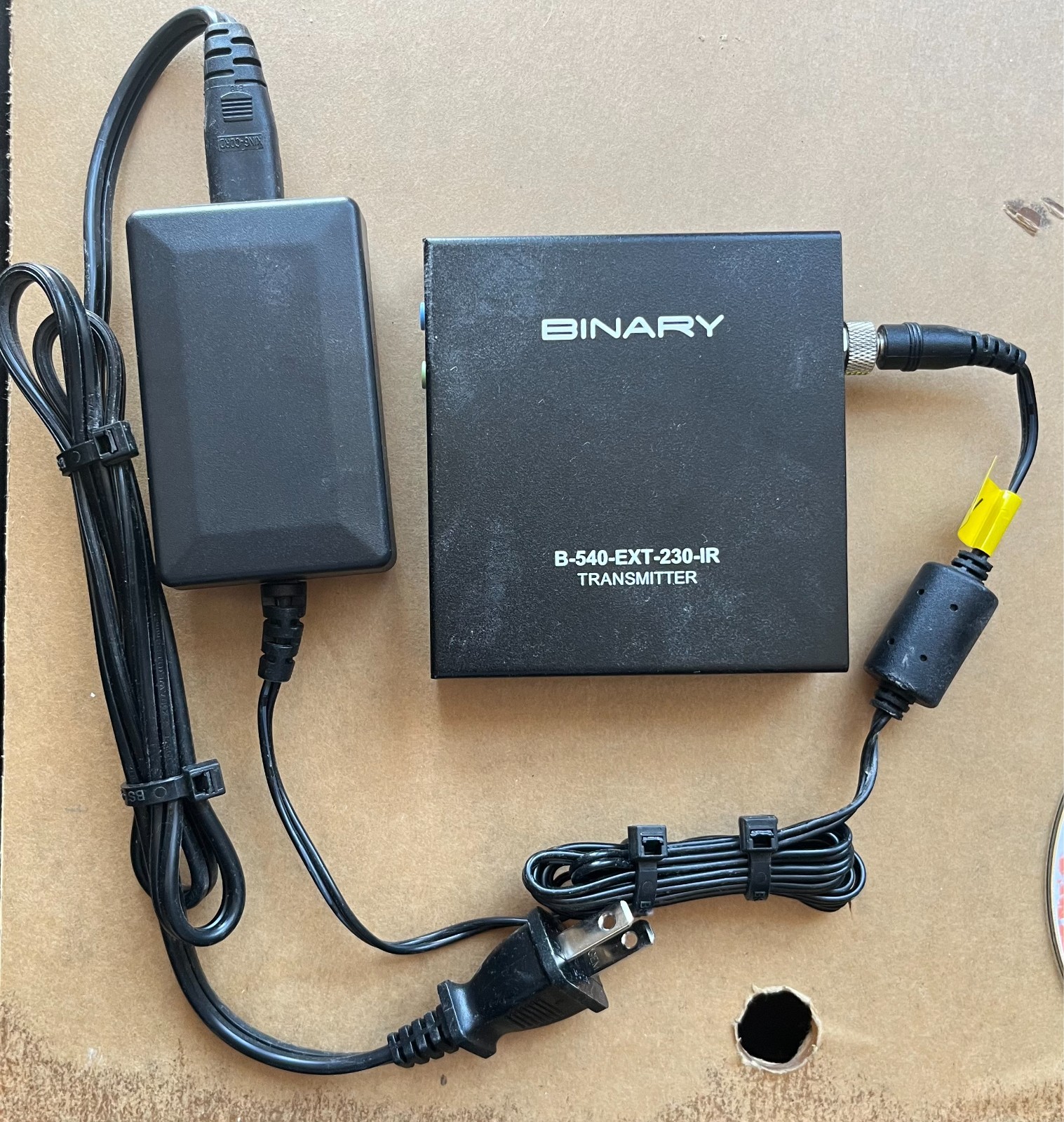 Binary B-540-EXT-230-IR Transmitter with Power Adapter