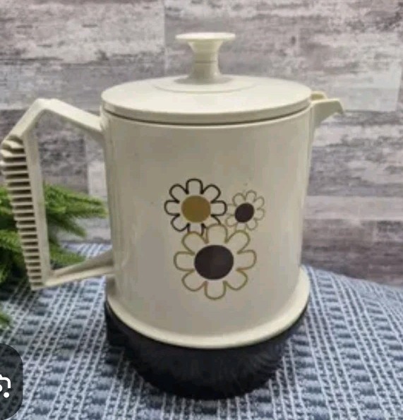 Vintage 1970s Regal Poly Perk 2-4 Cup Electric Coffee Percolator Daisy Flower...