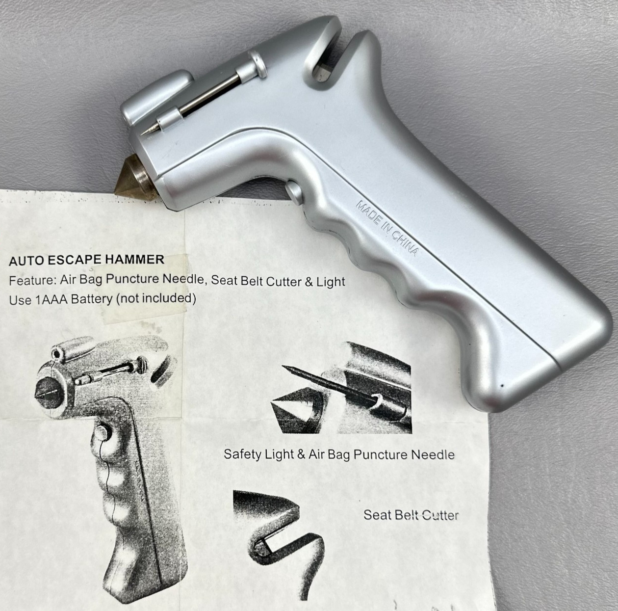 Auto Emergency Multi Function Tool Escape Hammer Belt Cutter A-Bag Pin Light