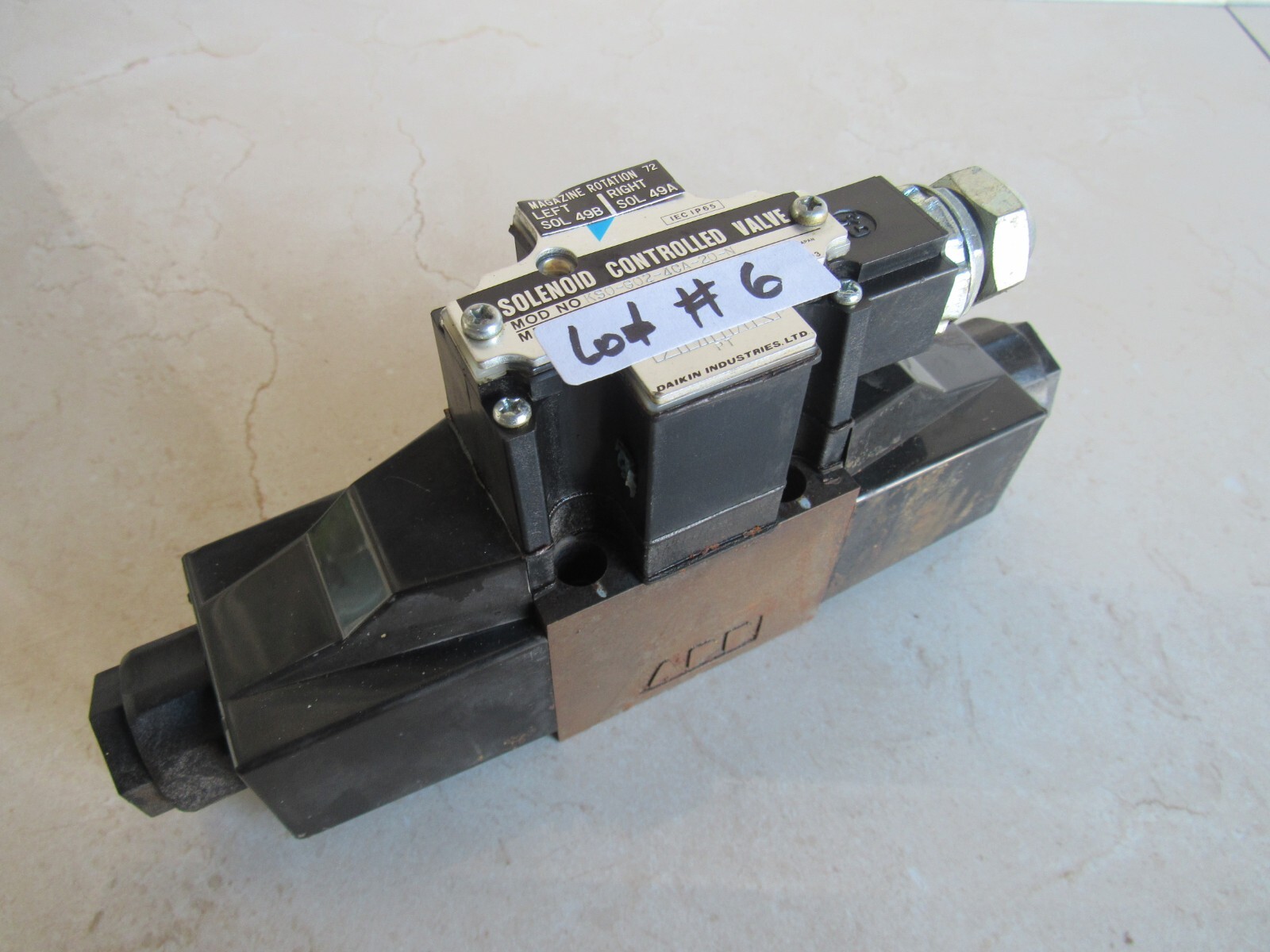 DAIKIN SOLENOID CONTROLLED VALVE KSO-G02-4CA-20-N KS0 Lot # 6 Listed by Paul