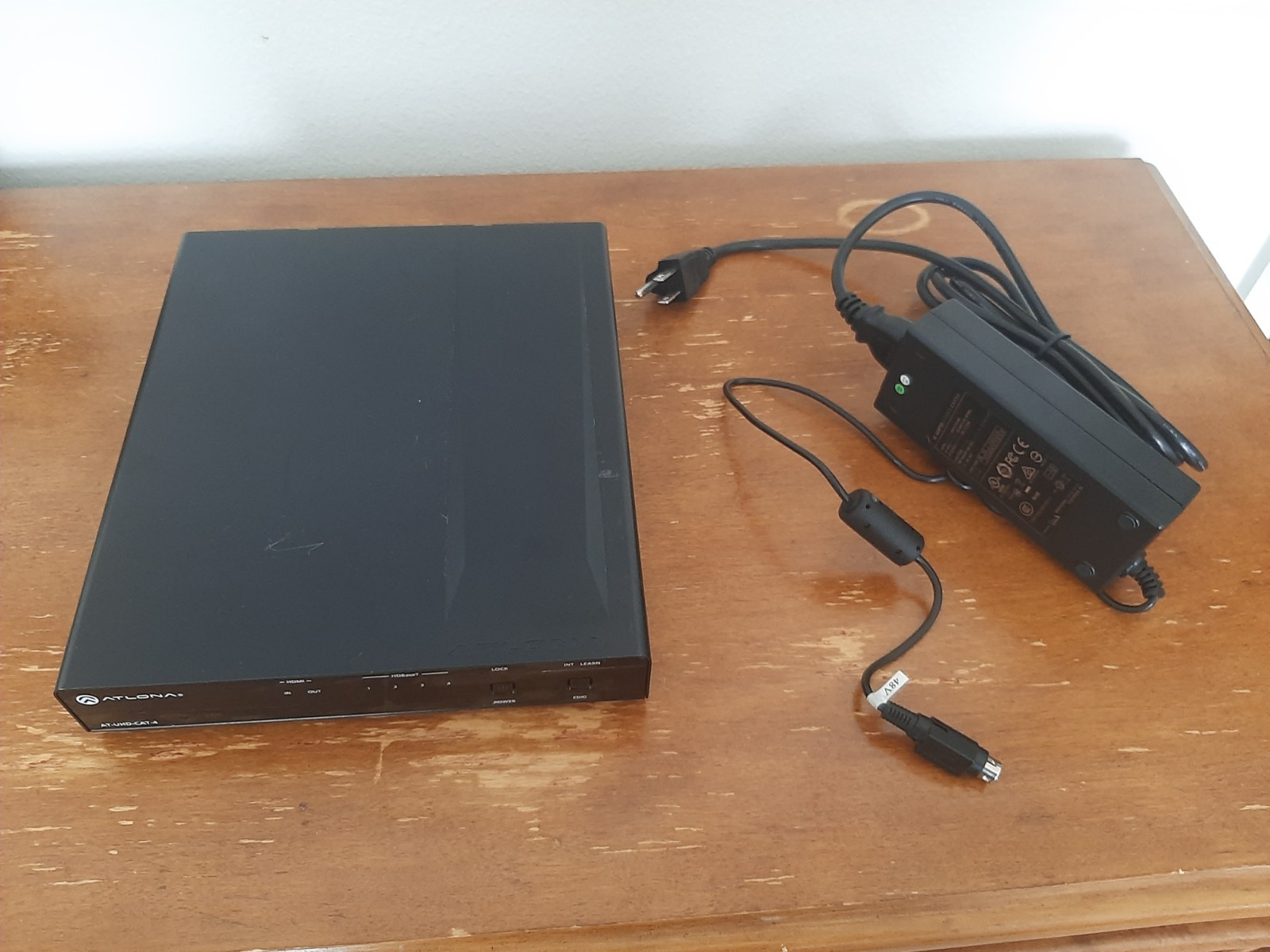Used Atlona AT-UHD-CAT-4 HDMI-4-OUT HDBaseT Extended Distribution Amplifier