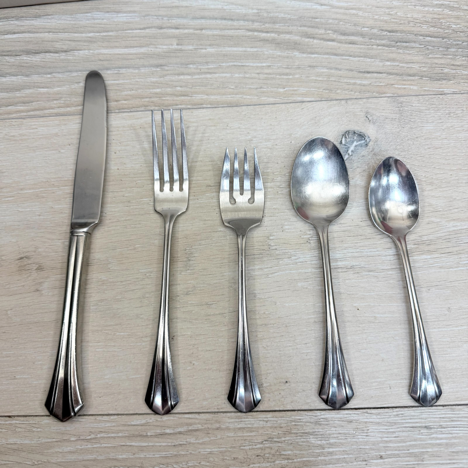 Oneida Deluxe RUSHMORE Glossy Stainless Flatware CHOICE CHOOSE (197)