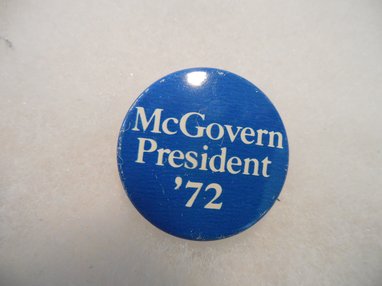 George McGovern Pin Back Presidential Campaign Button 1972 '72 President Badge