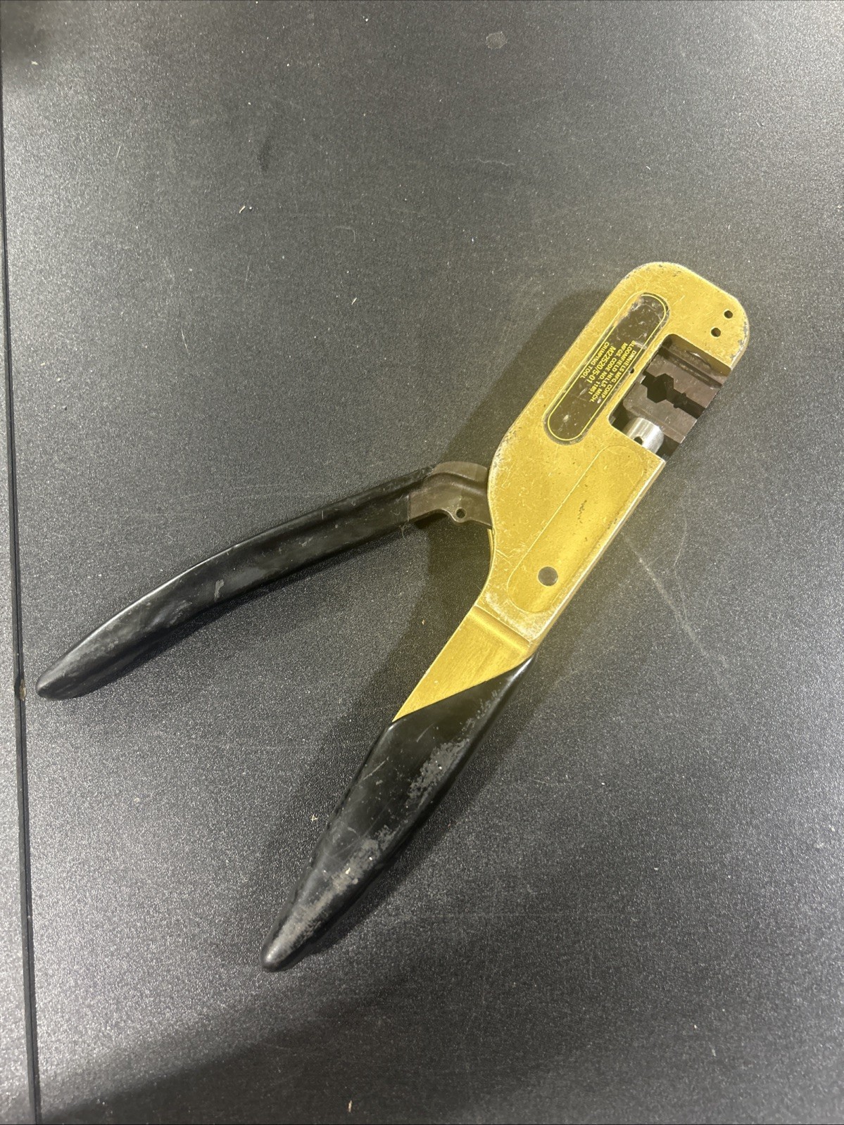 Daniels Mfg Corp DMC HX4 M22520/5-19 Open Frame Hand Crimper Tool with HEX Die