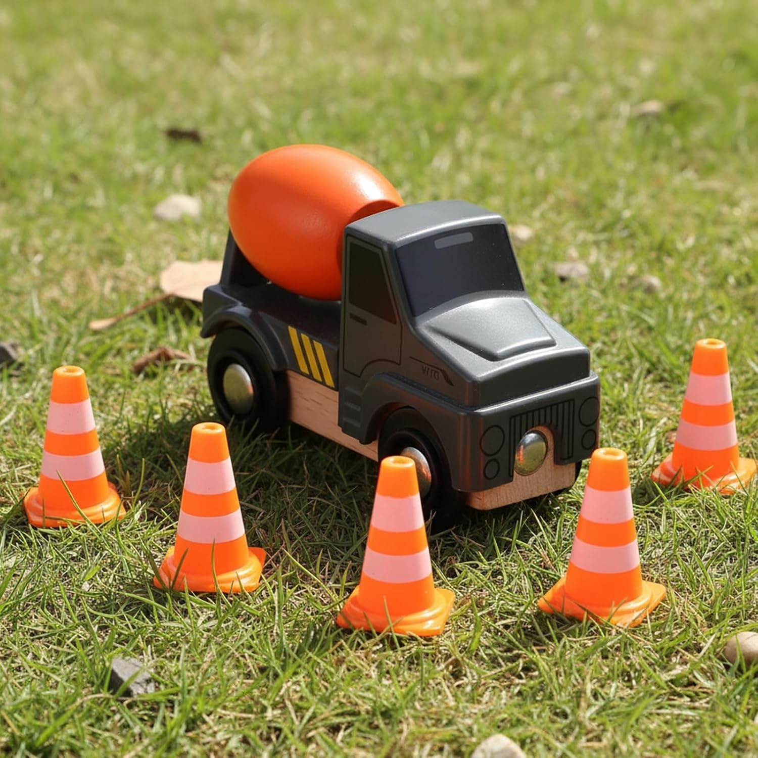 50PCS Mini Traffic Cones, Orange Small Cone, Mini Construction Cones, Plastic...