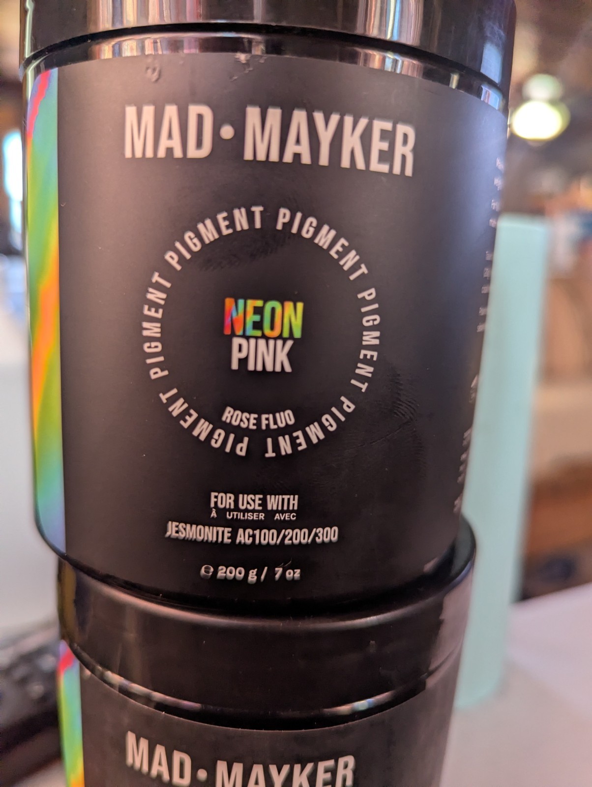 Mad•Mayker Powder colour mixing with Jesmonite AC100/200/300 liquids. Neon Pink