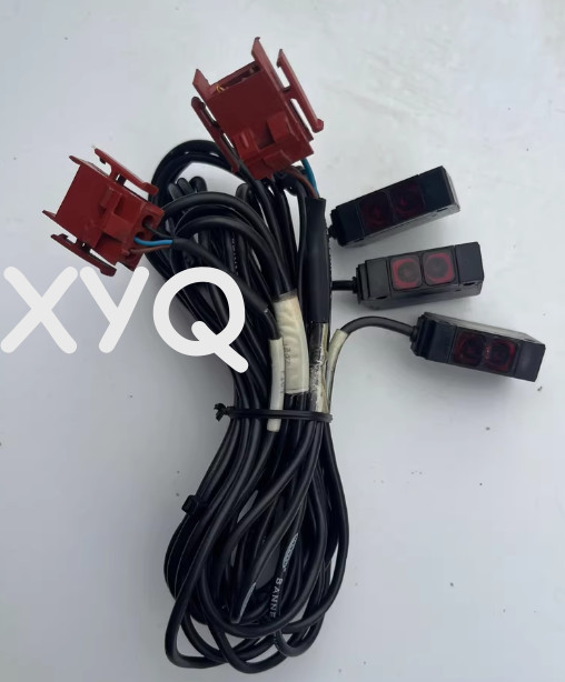 1Pcs USED BANNER PHOTOELECTRIC SENSOR Q196E-44089 Free Shipping