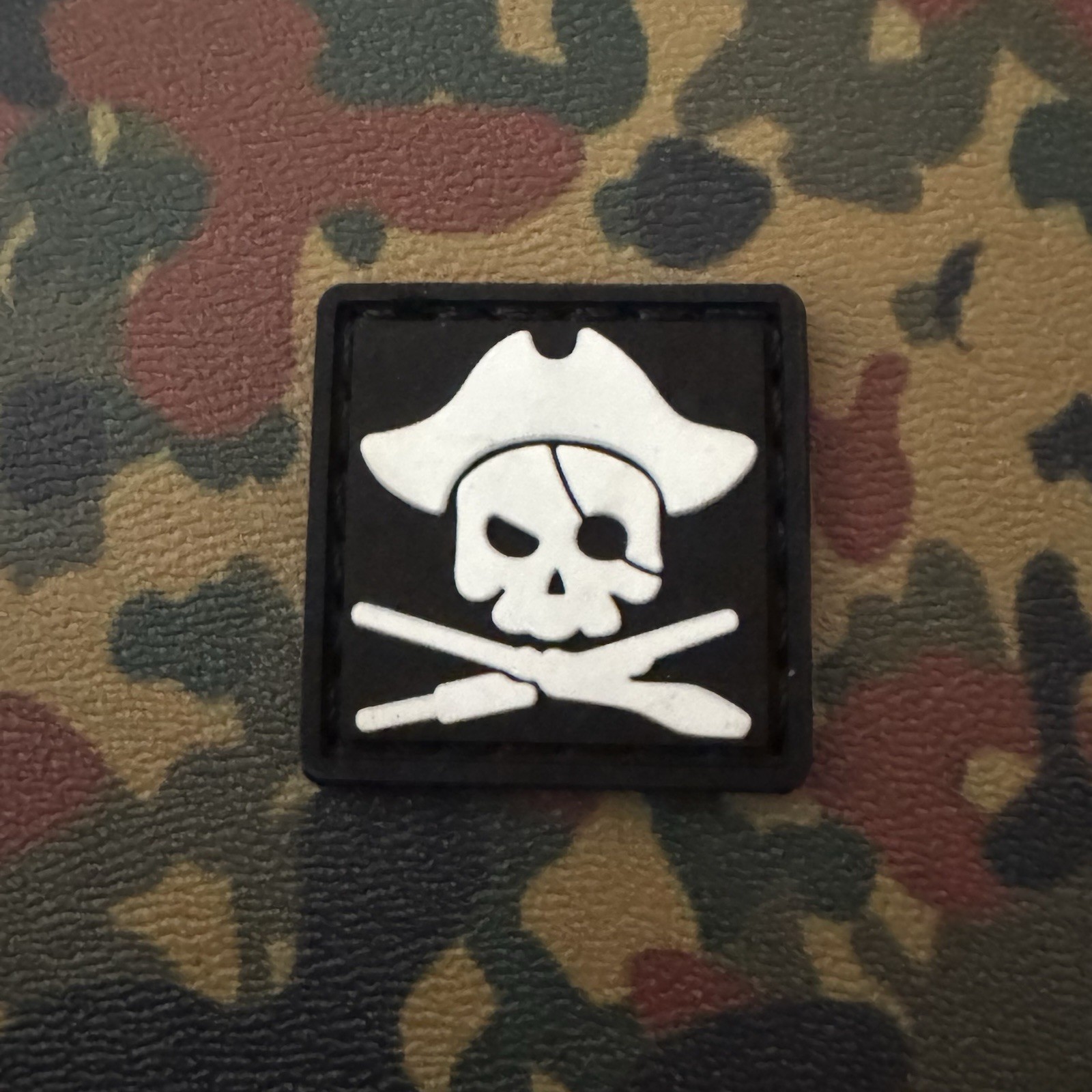 PIRATE PATRIOT PVC Morale Patch Hook Back RANGER EYE EDC KIT Small Mini ONE INCH