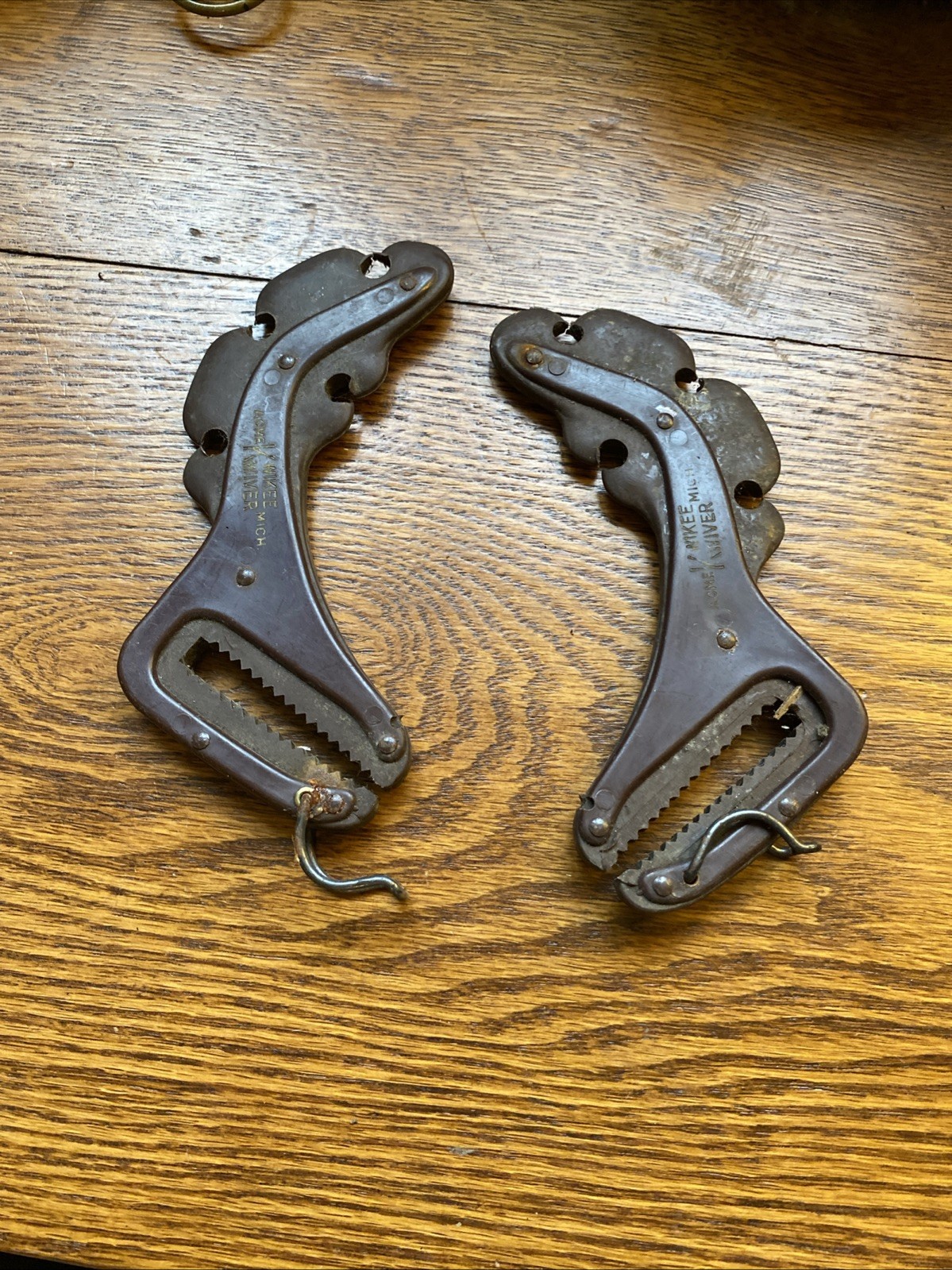 KWIKEE KWIVER 4 ARROWS BOW QUIVER