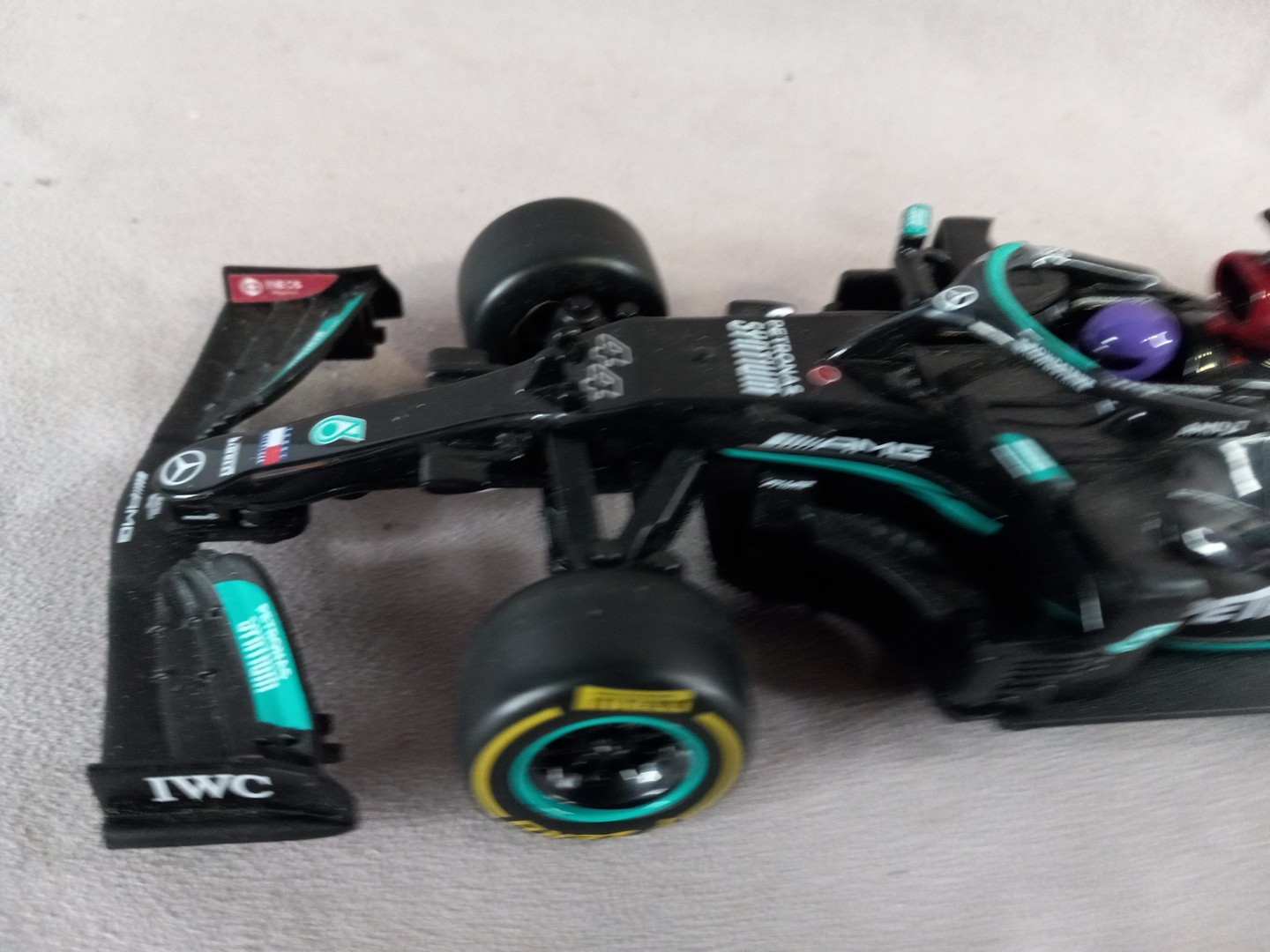 Mercedes Benz AMG F1 W12 E Performance Lewis Hamilton #44 Black 1:24 RC Maisto