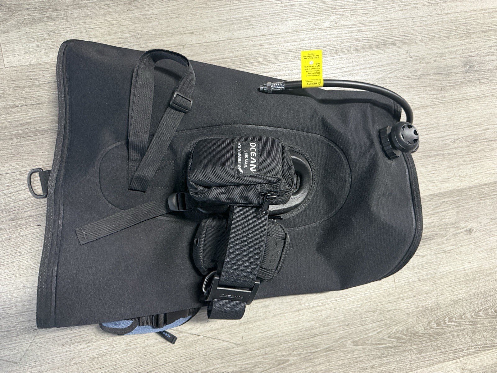 Oceanic BioLite Scuba Diving BCD Buoyancy Compensator Vest, Size SM