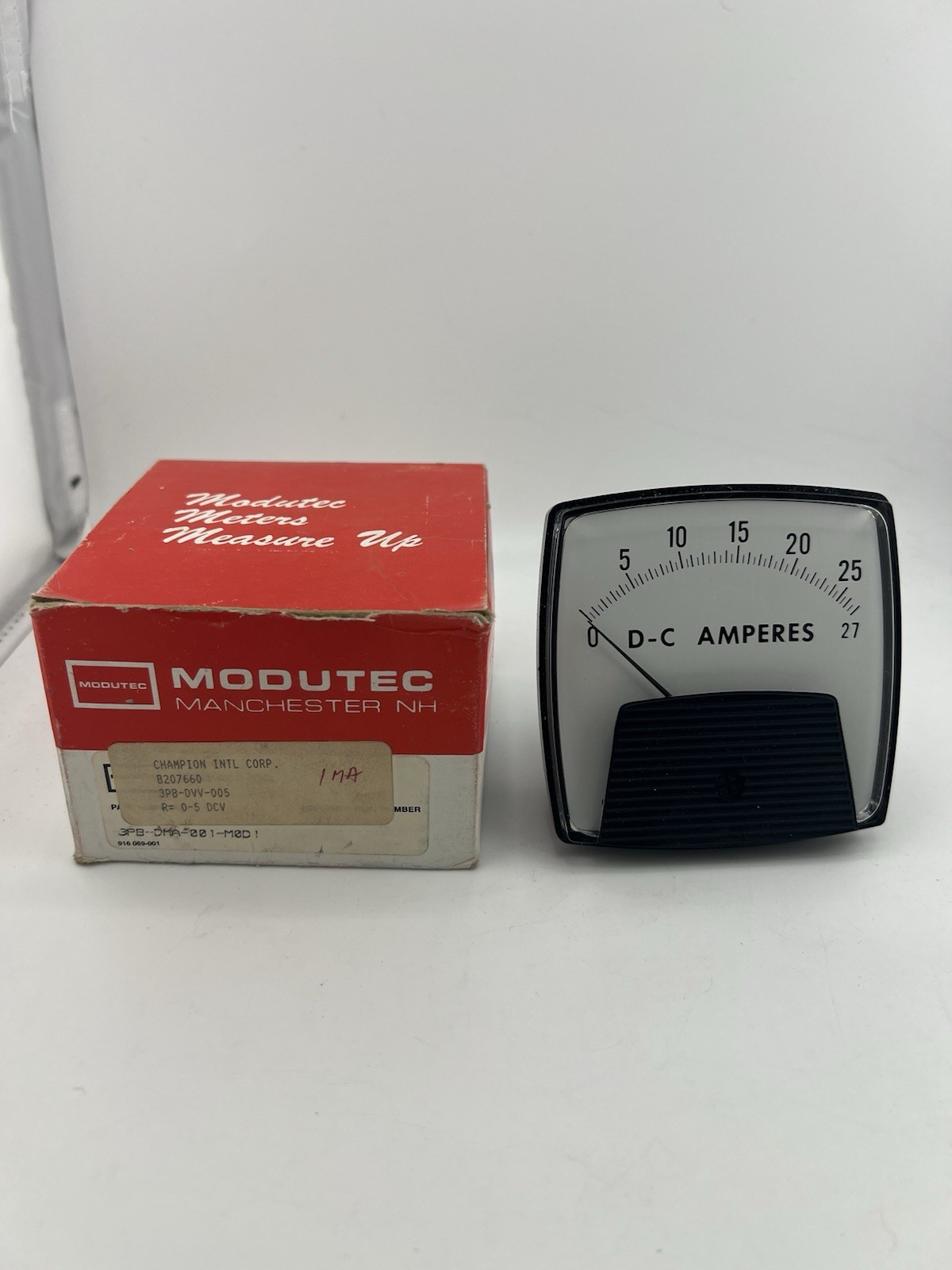 Modutec DC Ammeter 0-25A Panel Meter 3PB-DVV-005 NOS Champion Intl. Corp. USA