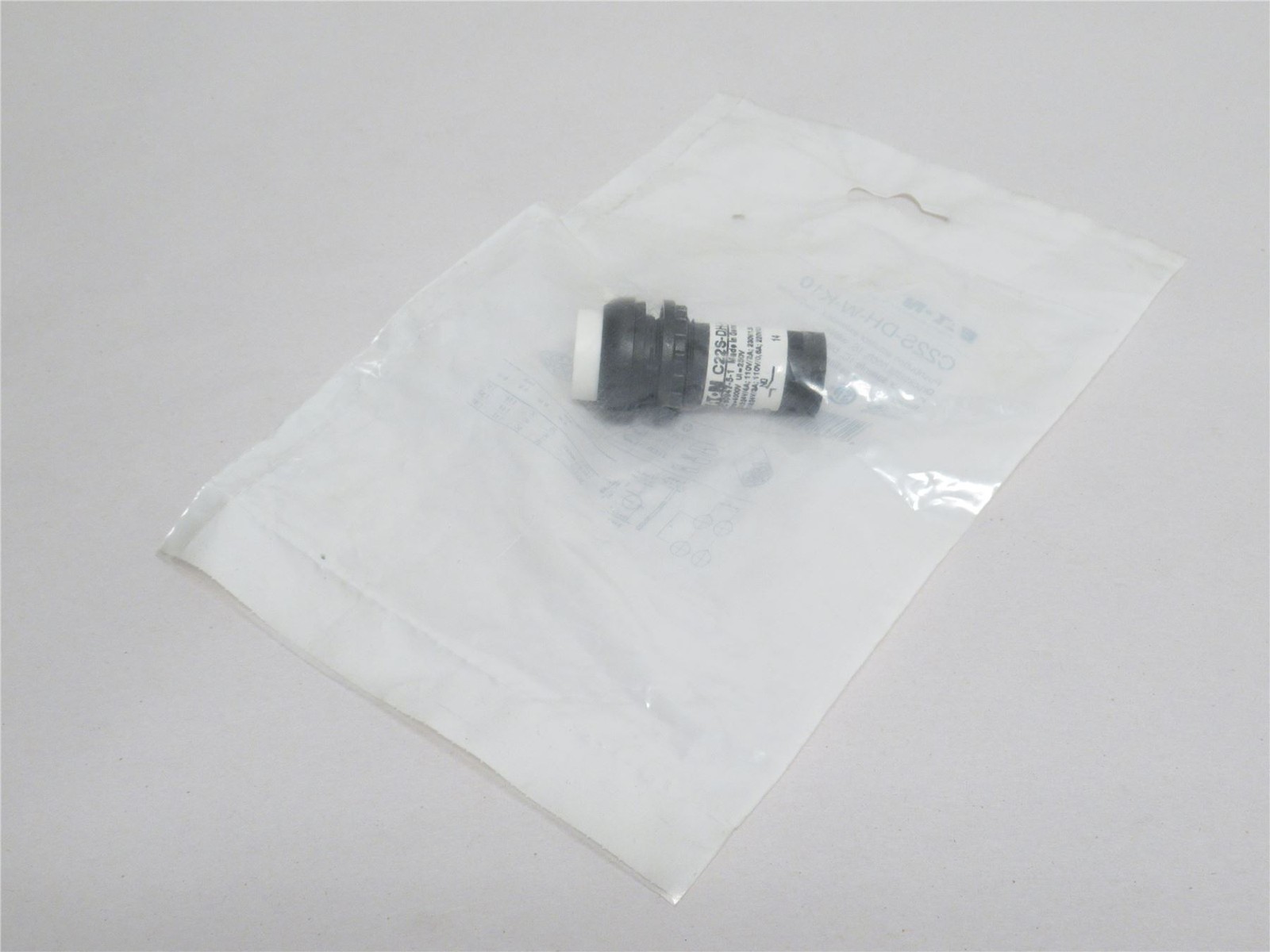 240324 New-No Box; Eaton C22S-DH-W-K10 Non-Illuminated Push-Button; White; 1-NO