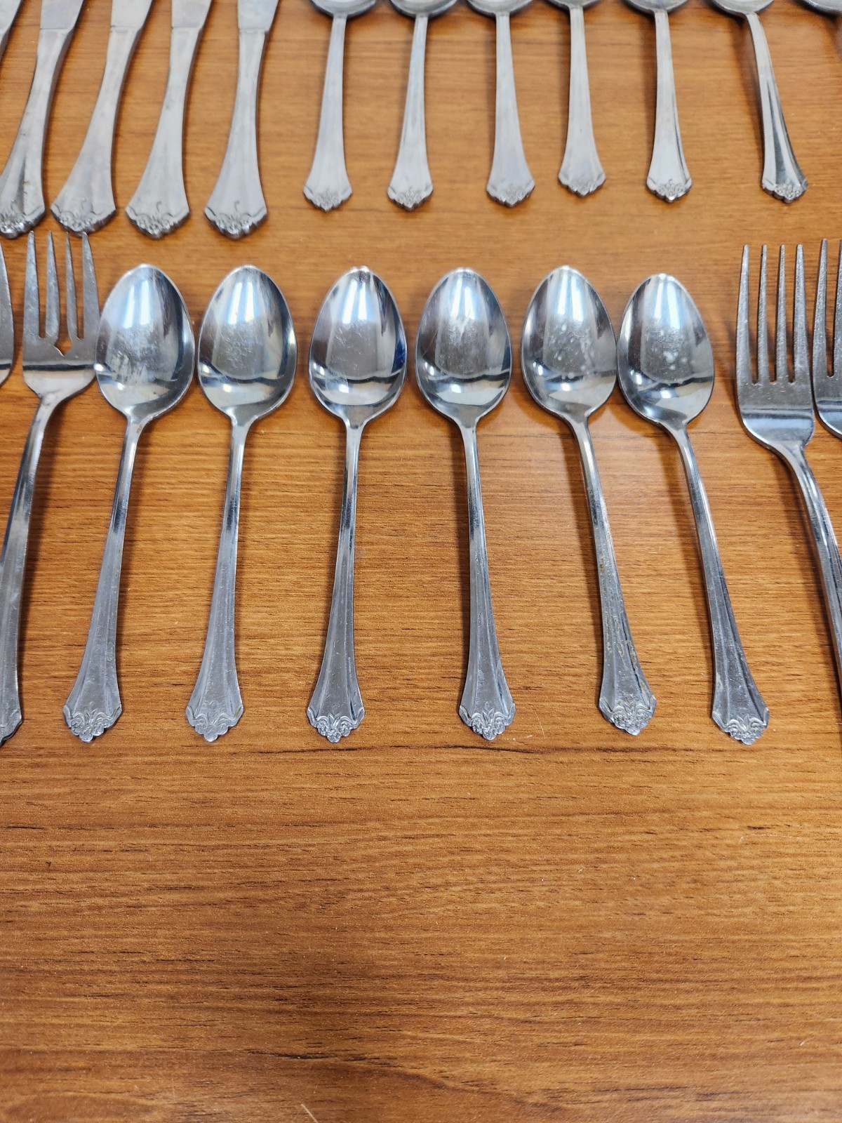 42 Piece Northland PERCEPTION Stainless Flatware Korea