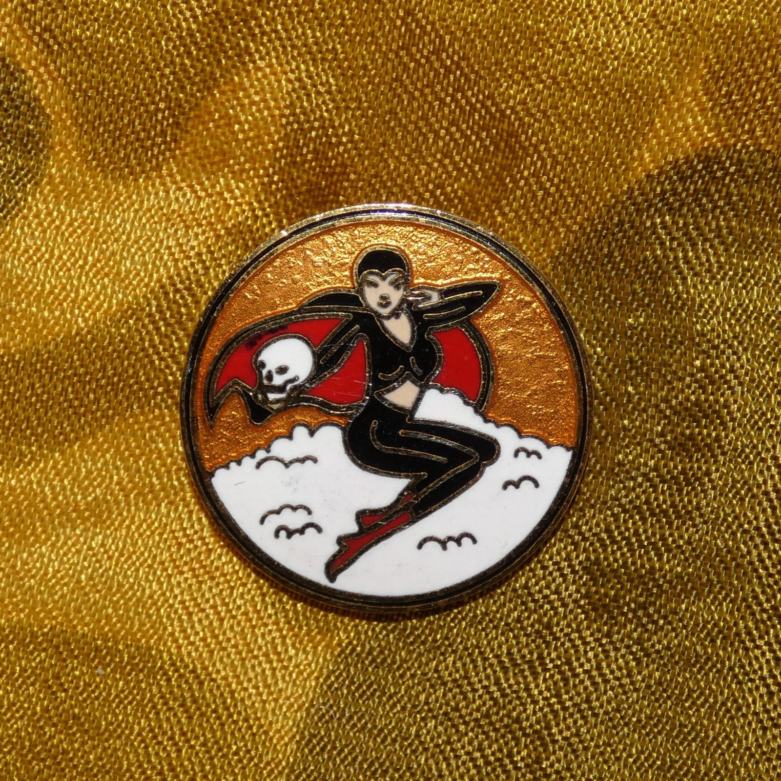 Vintage USAAF 1st Fighter Squadron Cloisonne DUI-style Unit Crest
