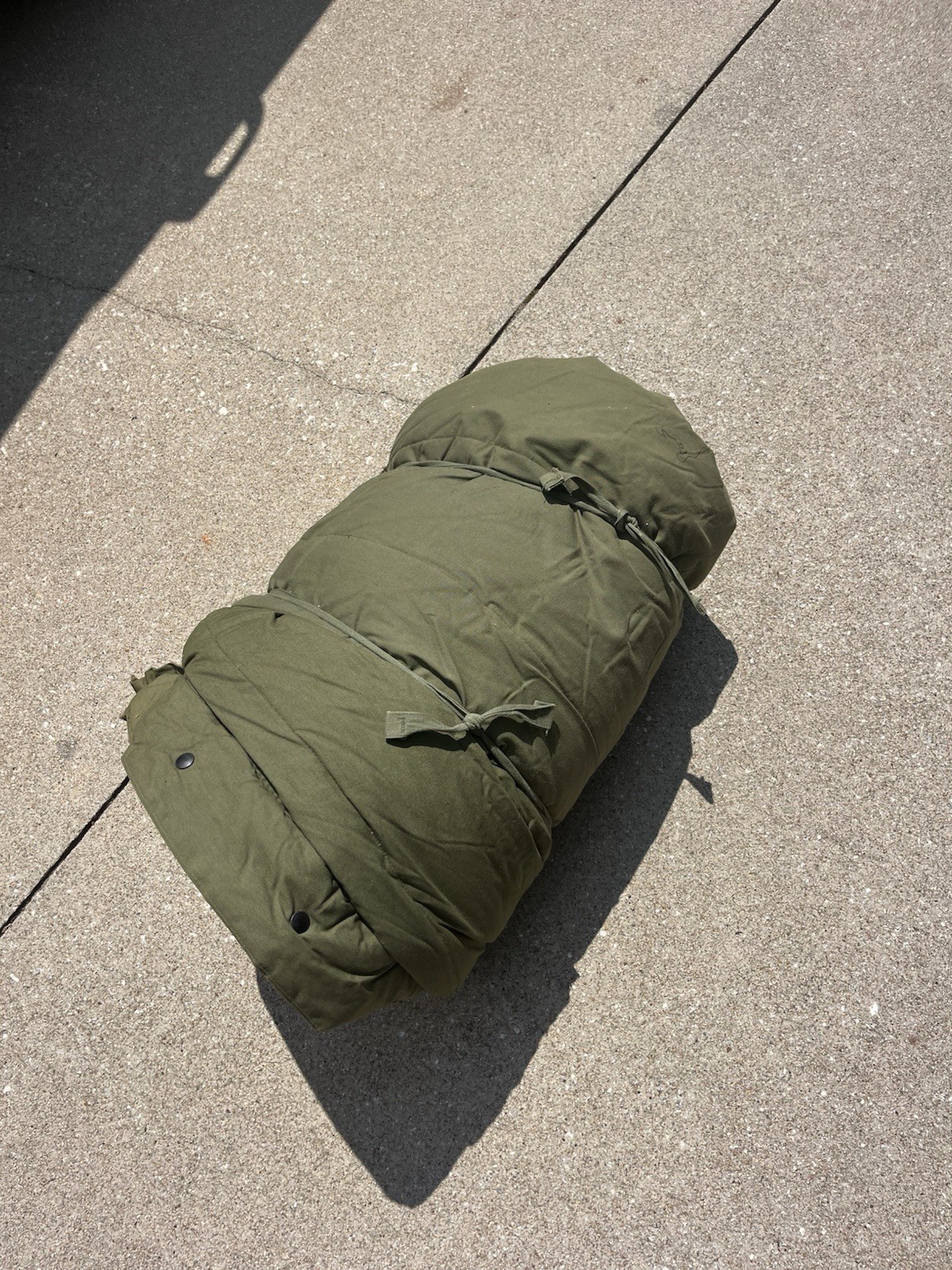 Vtg US Military Issue Intermediate Cold Weather Sleeping Bag Green Mummy Style