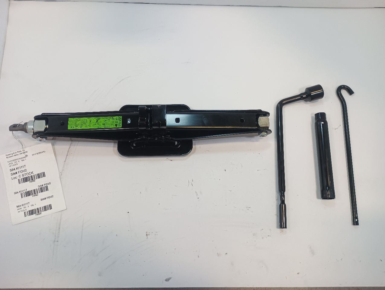 2017 SORENTO Spare Tire Jack With Tools  (12816520