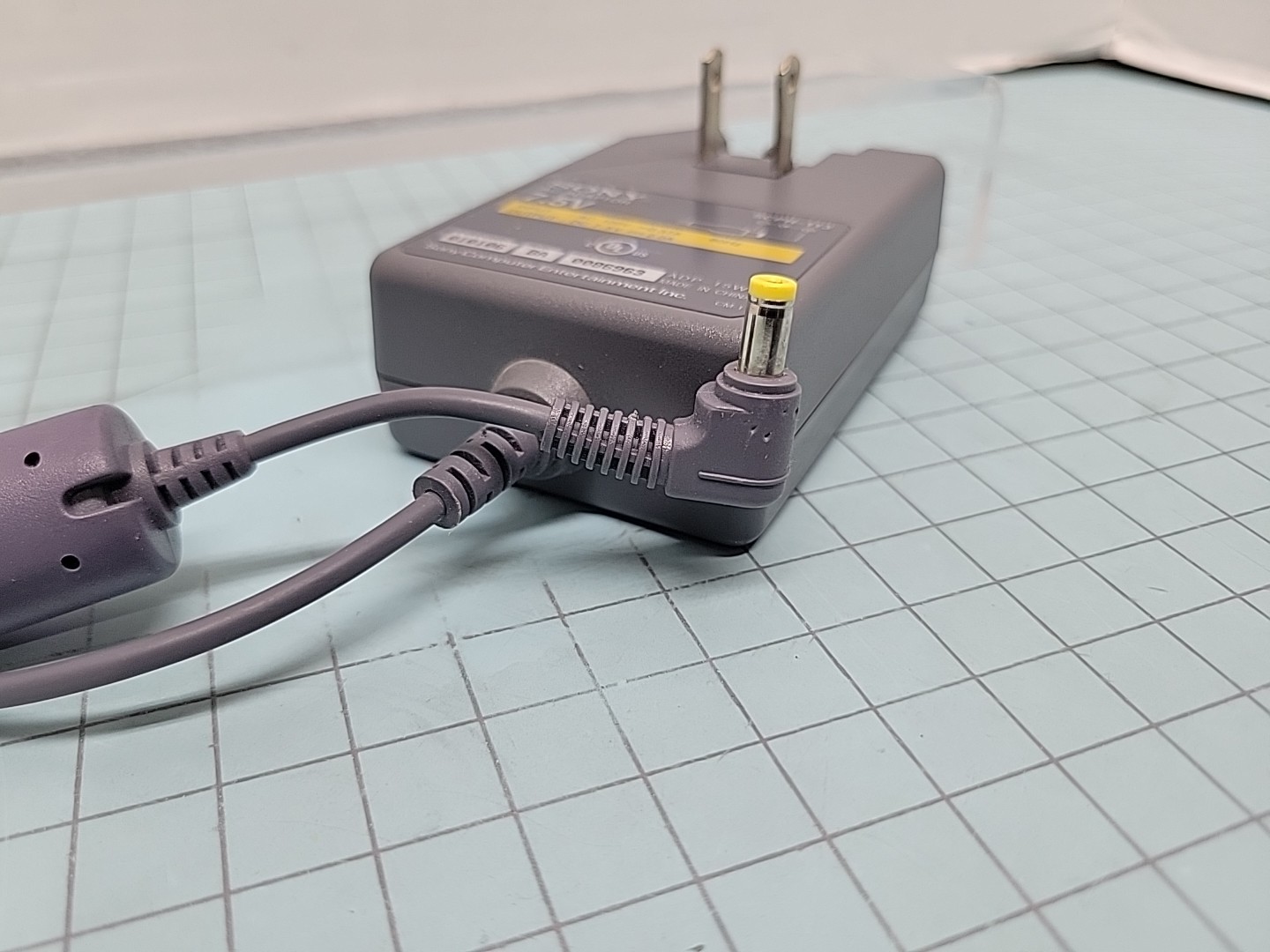 Offical Sony play station 1 AC adapter Scph-113