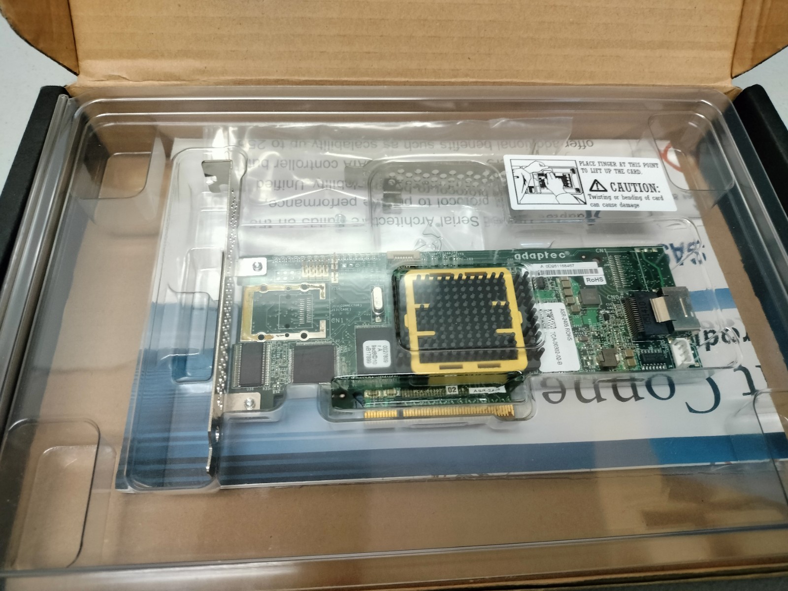 Adaptec 2260200-R 2405 RAID Controller Card