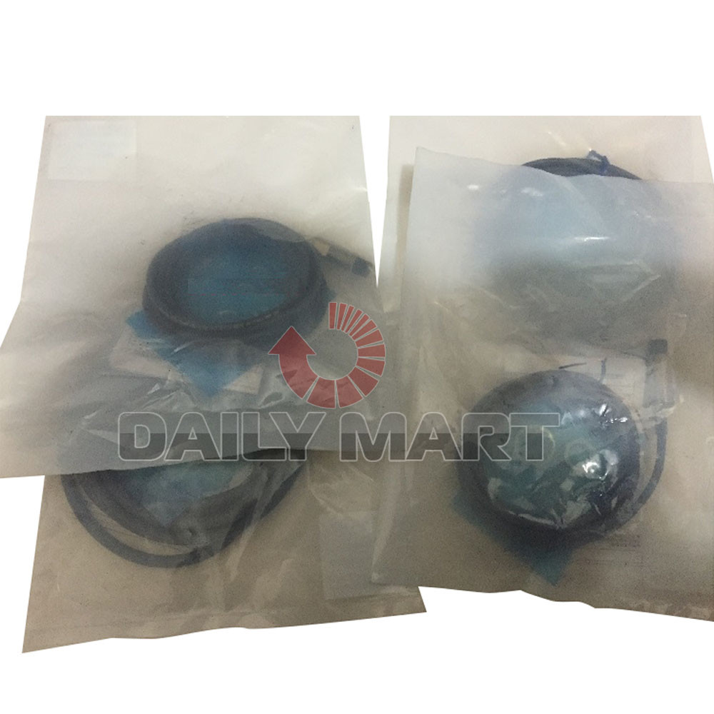 Brand New in Box Omron E2A-M12KS02-M1-C1