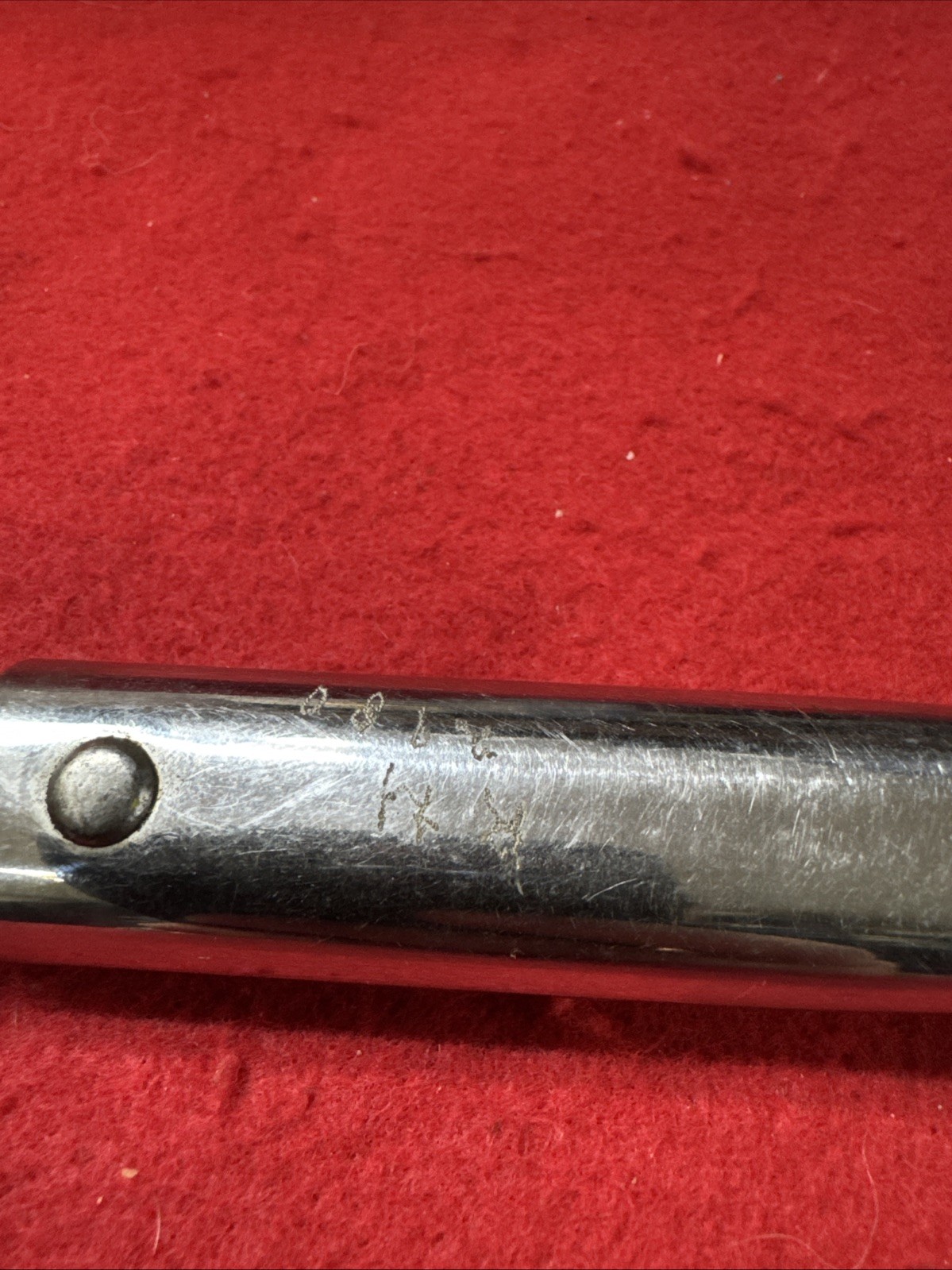 Snap-On Tools QJR2100E 3/8" Drive Click Type Torque Wrench 15-100 Ft. Lbs.