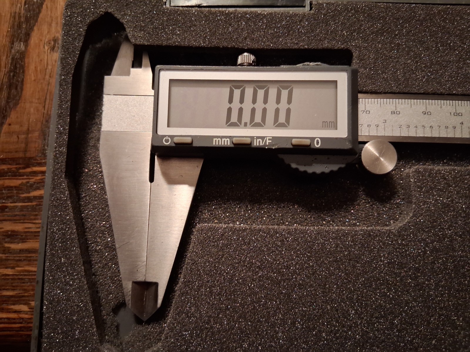 SPI 19-008-2 Digital Caliper with IP54 Protection: 0 to 12" (0 to 300mm) Range