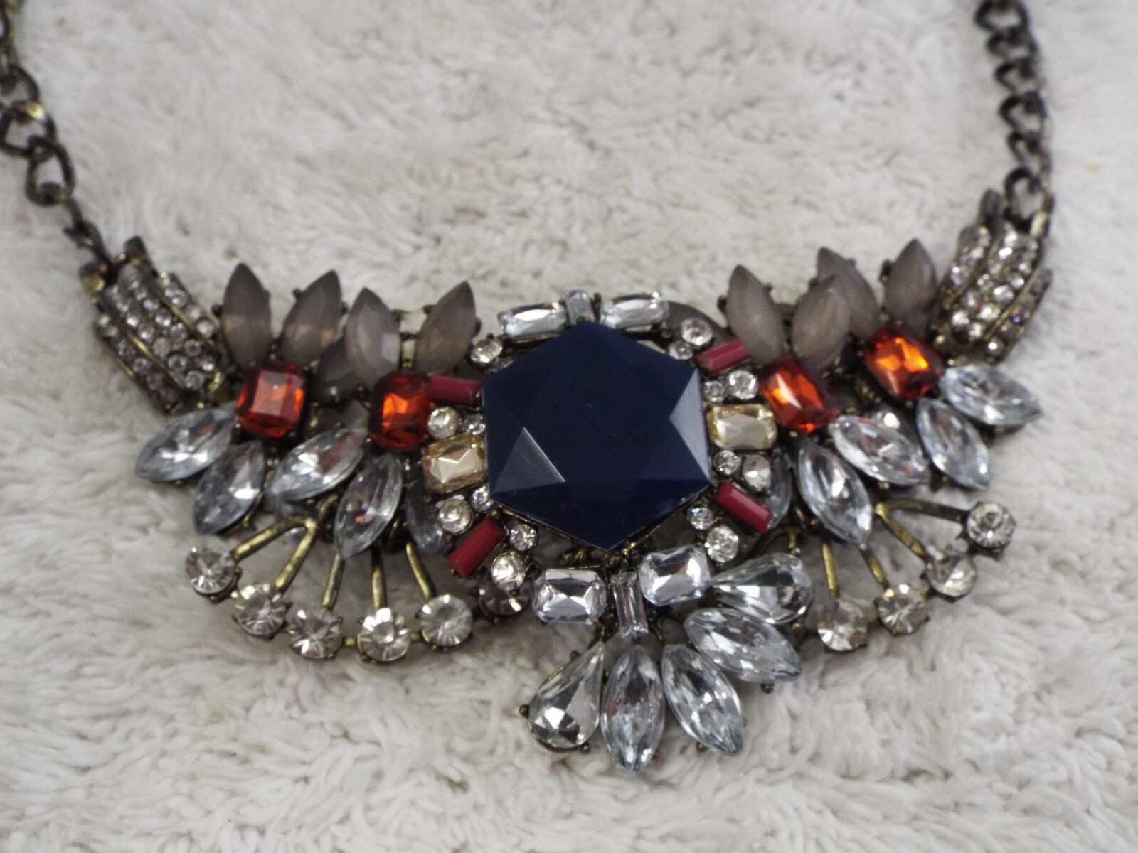 PIER 1 Blue Orange Acrylic Bling Scoop Necklace (B38)