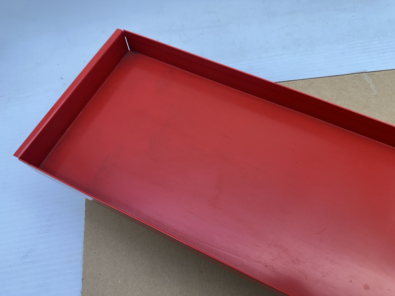 Snap-on KRA380 Roll Cab Sliding Parts Tray 21.5'' Wide x 6'' Deep x 1'' High Red