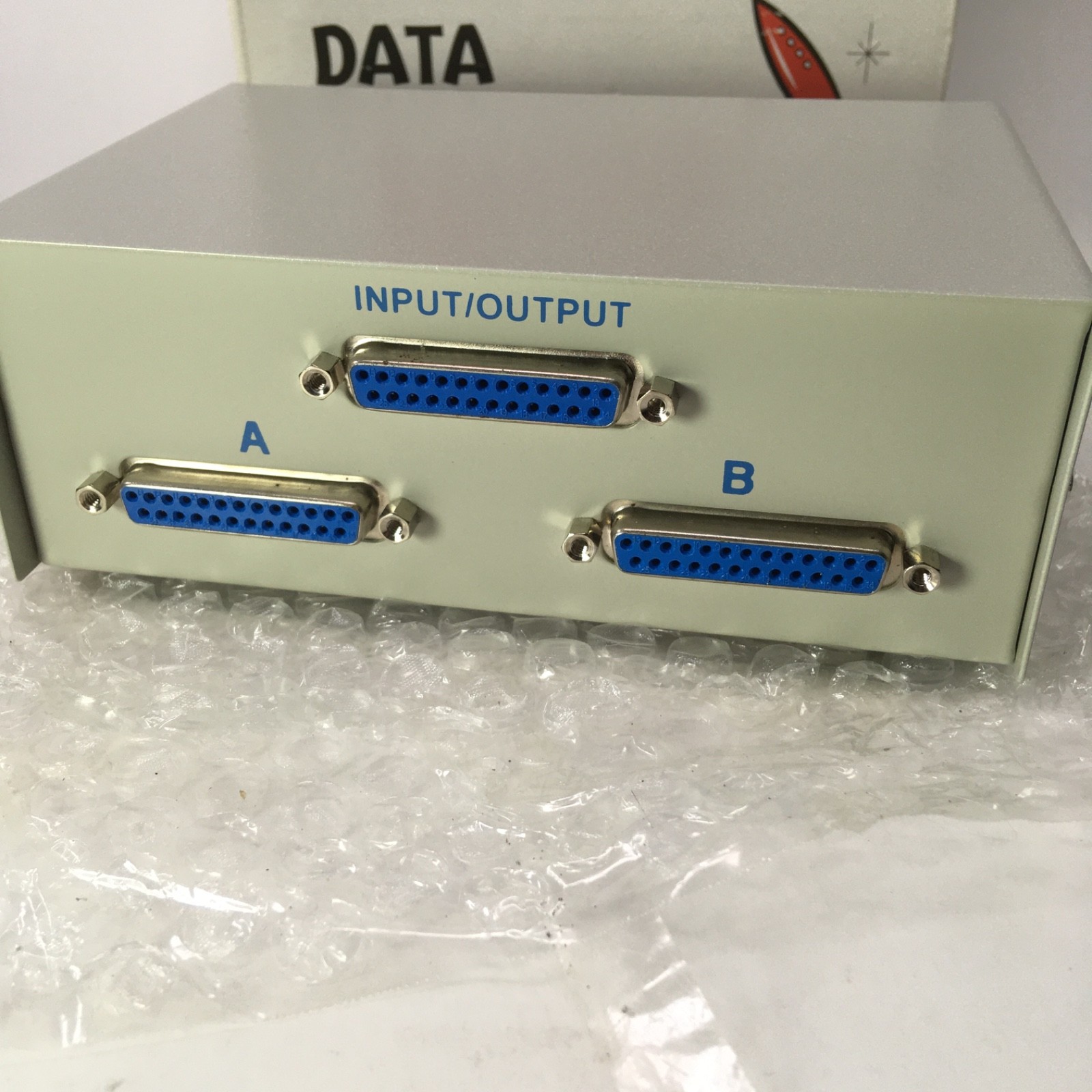 NEW - NOS Manhattan Parallel A/B Switch w/ DB25 & Centronics Cables – COMPLETE